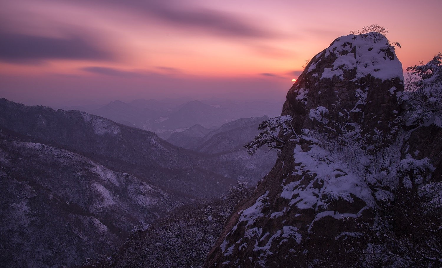 Wallpaper, landscape, mountains, sunset, rock, nature, sky, snow, photography, sunrise, morning, mist, shrubs, valley, wilderness, dusk, South Korea, Alps, summit, ridge, Terrain, cloud, dawn, screenshot, atmospheric phenomenon, mountainous landforms