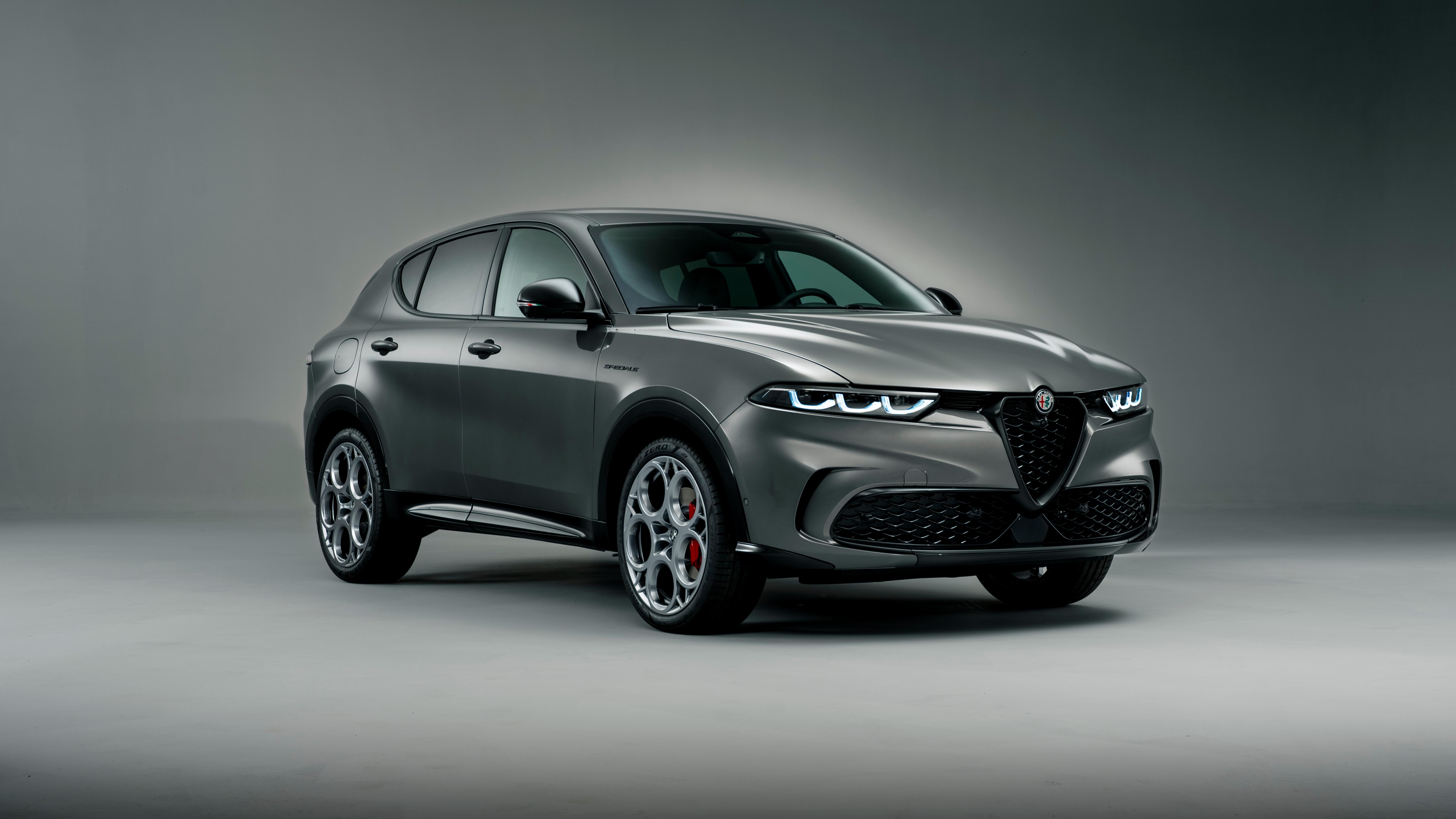 Alfa Romeo Tonale compact SUV reviewed