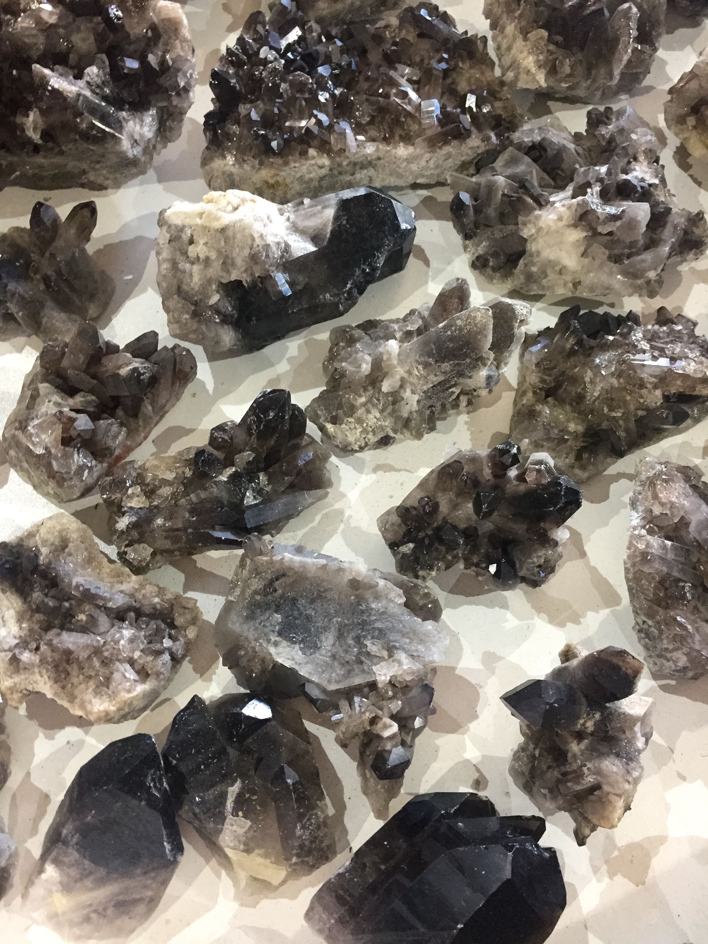 Smoky Quartz Crystal Cluster Wallpaper Background. Smoky quartz crystal, Smoky quartz, Quarts crystal