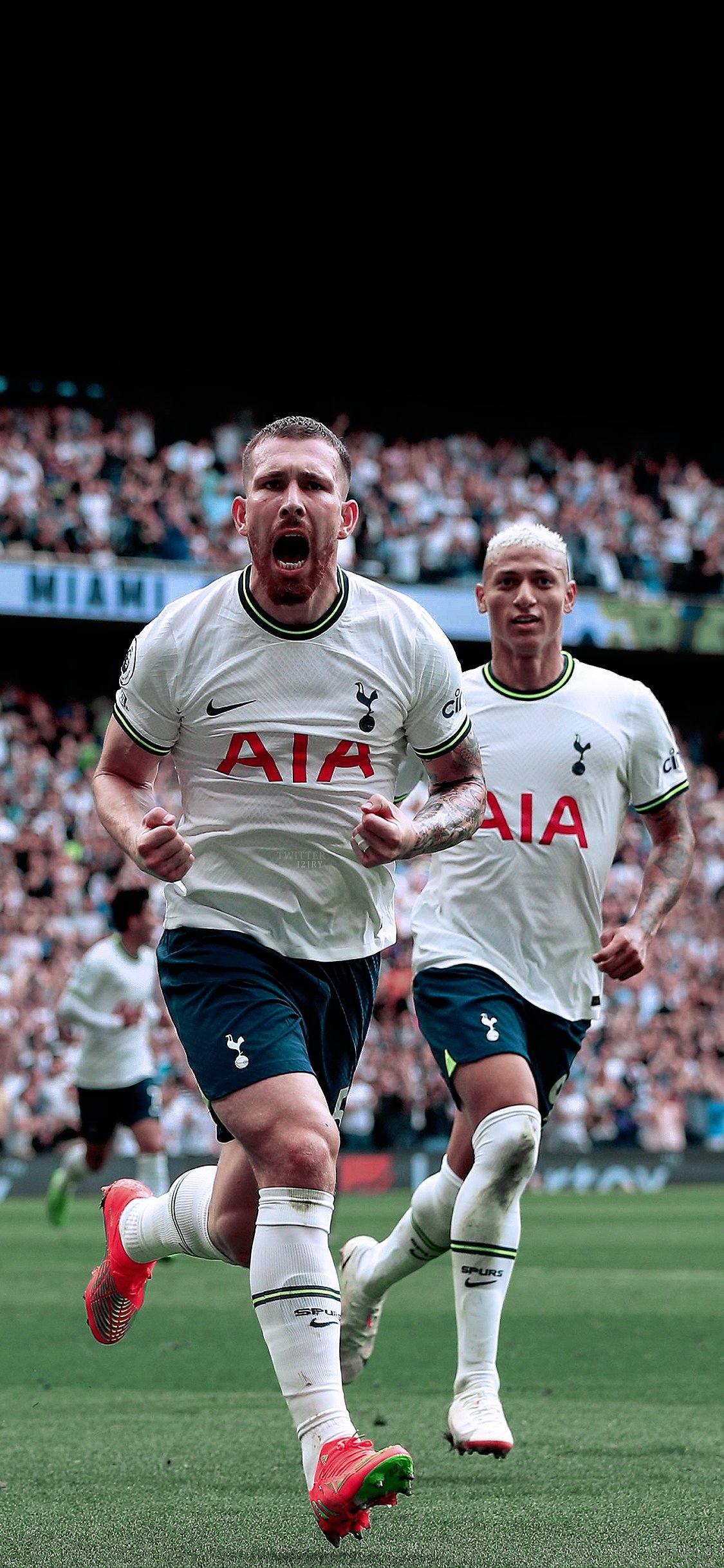 Tadic #Wallpaper └