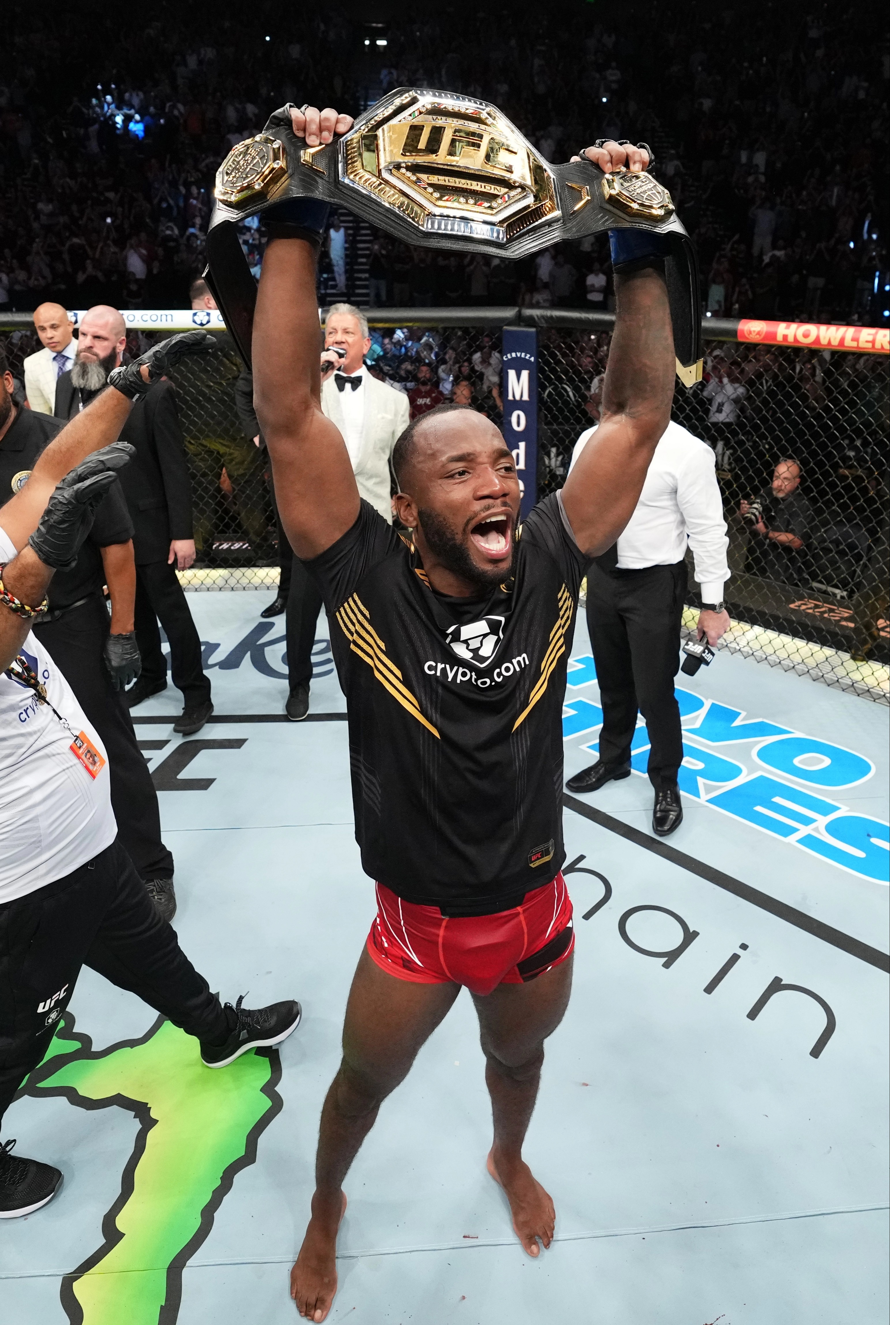 Sun don't shine forever' Tyson Fury's brilliant advice to UFC champ Leon Edwards at WWE Clash at the Castle