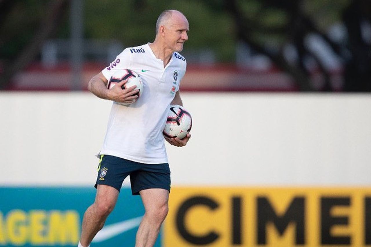 Liverpool Recruits Brazilian Legend Claudio Taffarel, Klopp: We Want To Be A Steady Goalkeeper Training Axis In The World Of Football