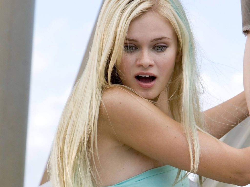 Sara Paxton Wallpaper: Sara Paxton. Sara paxton, Women, Beauty