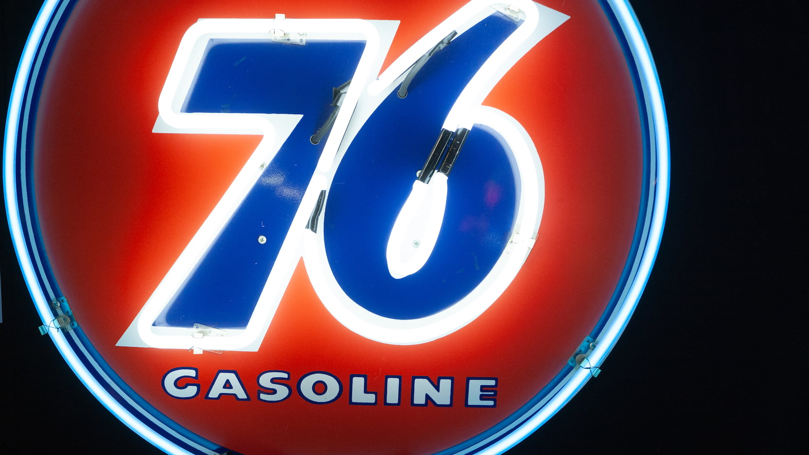 Union 76 Neon Sign. K336. The Eddie Vannoy Collection 2020