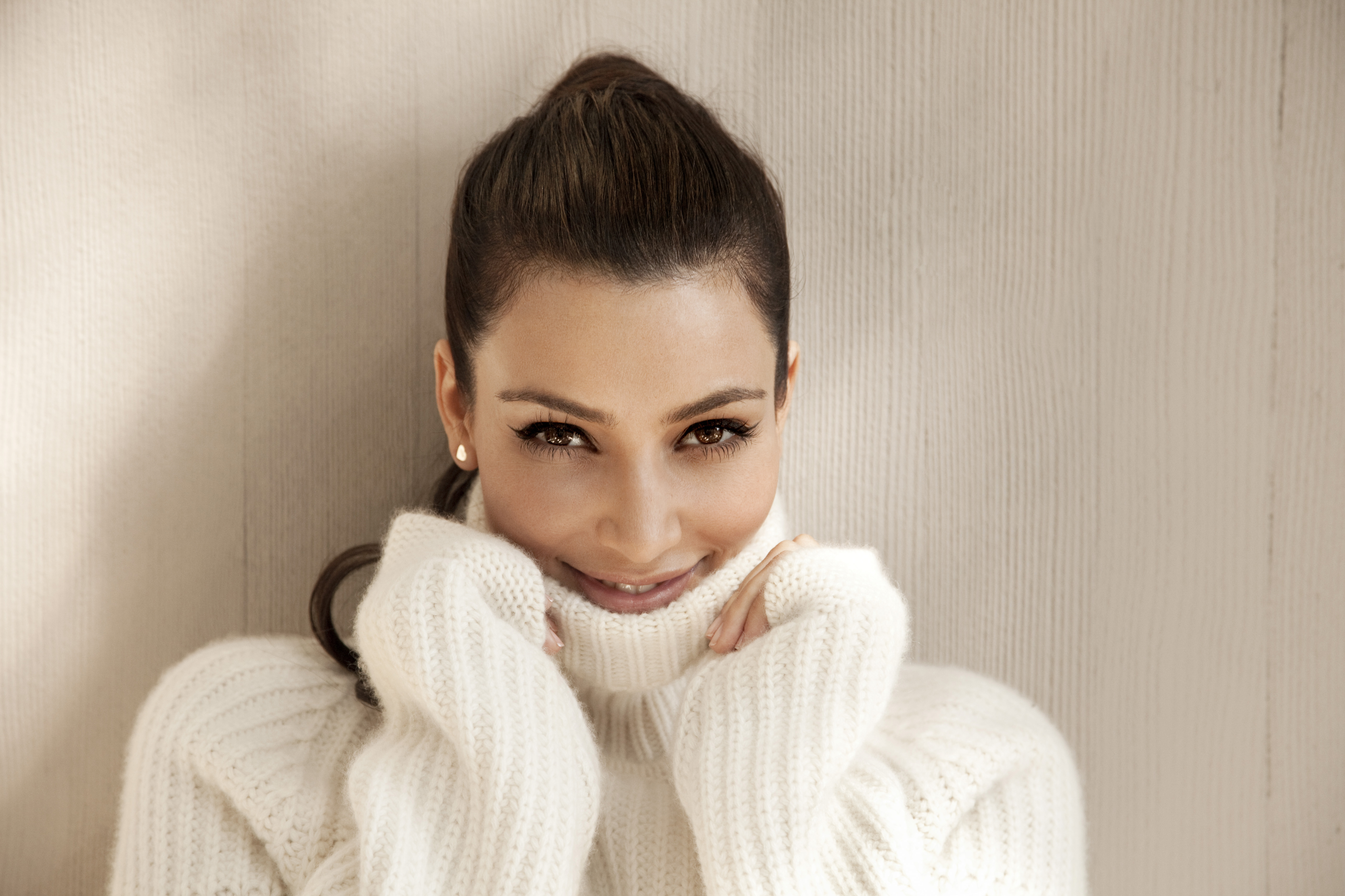 4K Kim Kardashian Wallpaper and Background Image