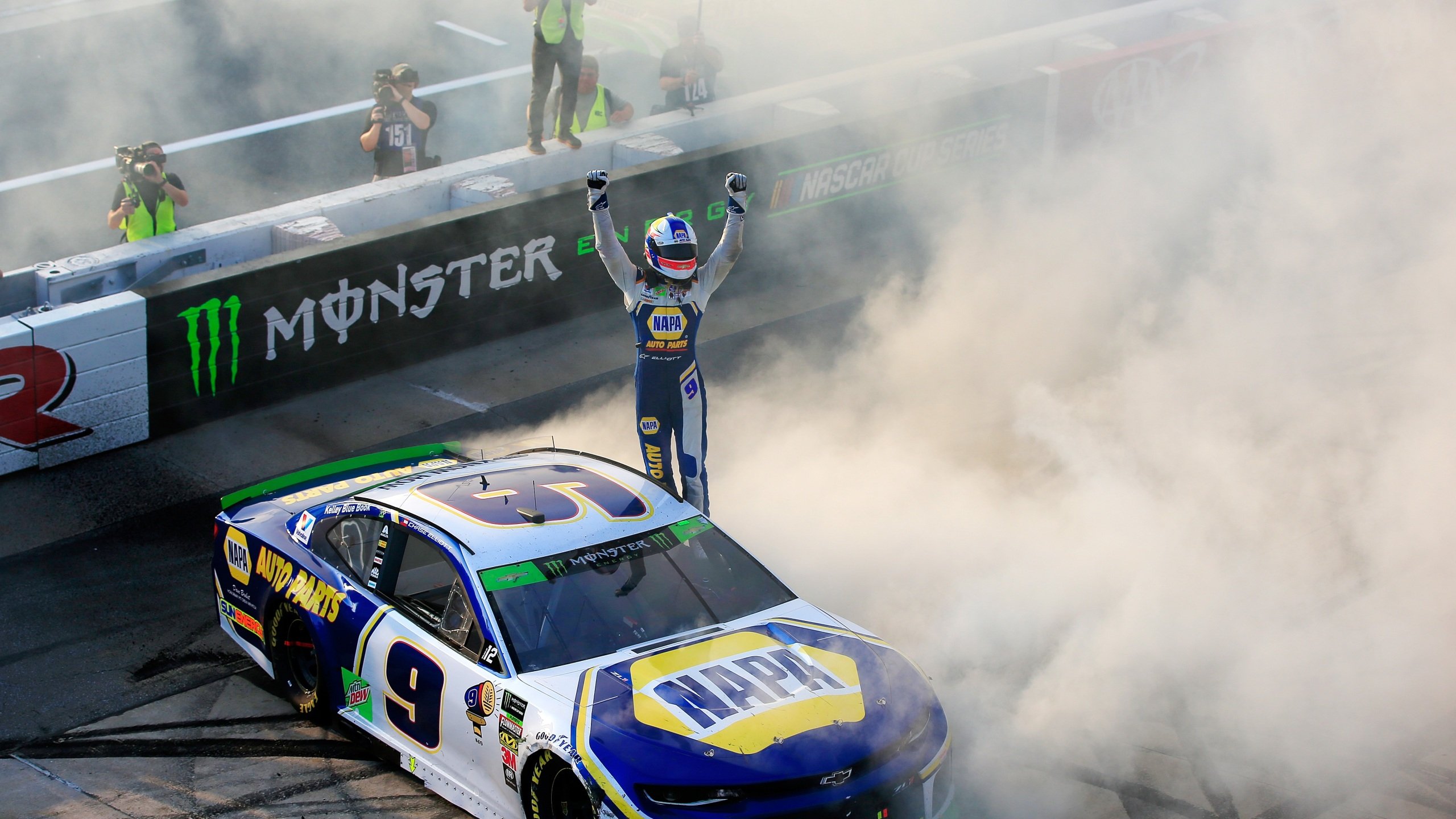 Elliott wins NASCAR playoff race in overtime