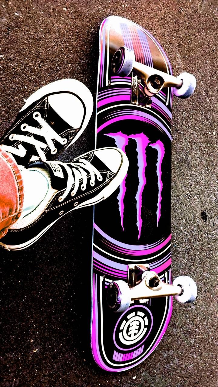 Converse wallpaper by geoo86. Skateboard art design, Painted skateboard, Skateboard design