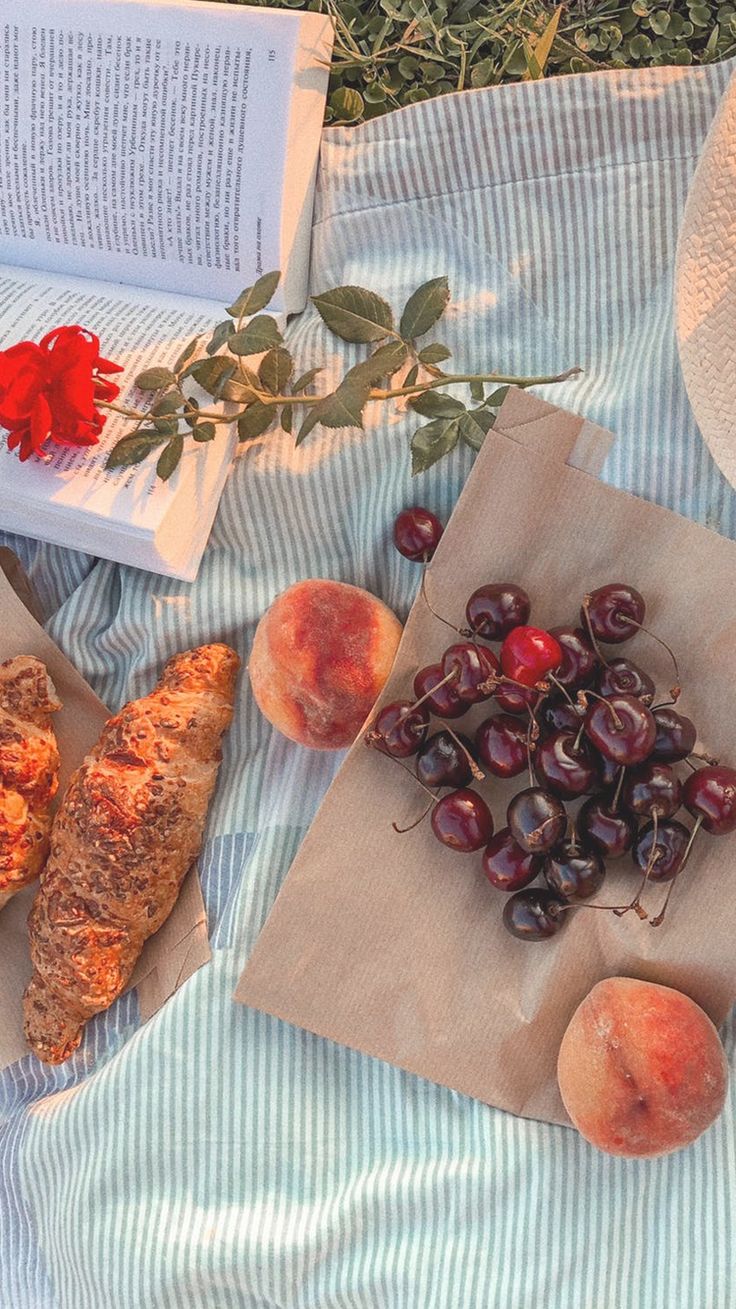 Photo by Анна Галашева on. Picnic inspiration, Picnic, Cute wallpaper
