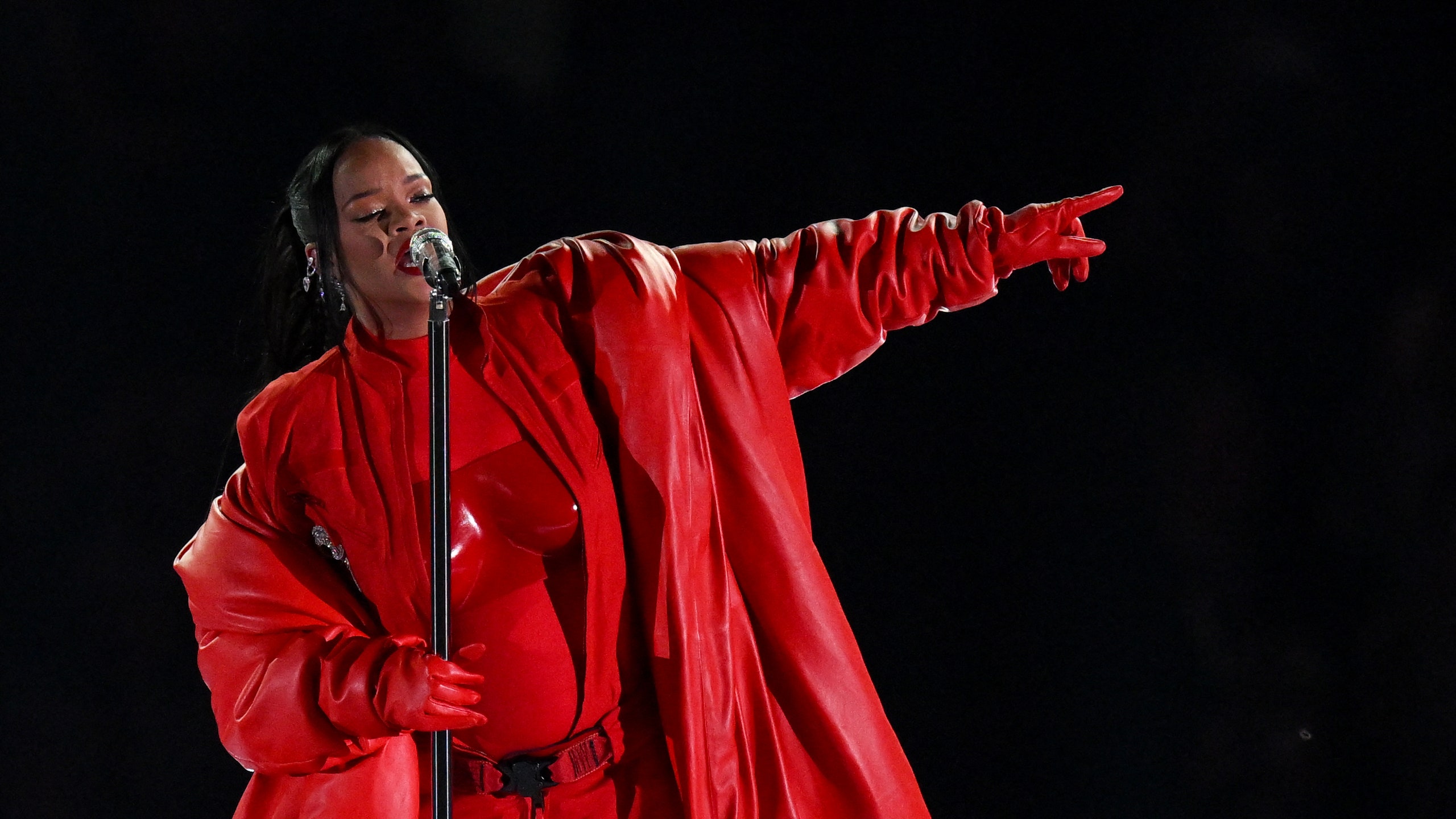 Watch a Pregnant Rihanna Perform All the Hits at Her Super Bowl 2023 Halftime Show