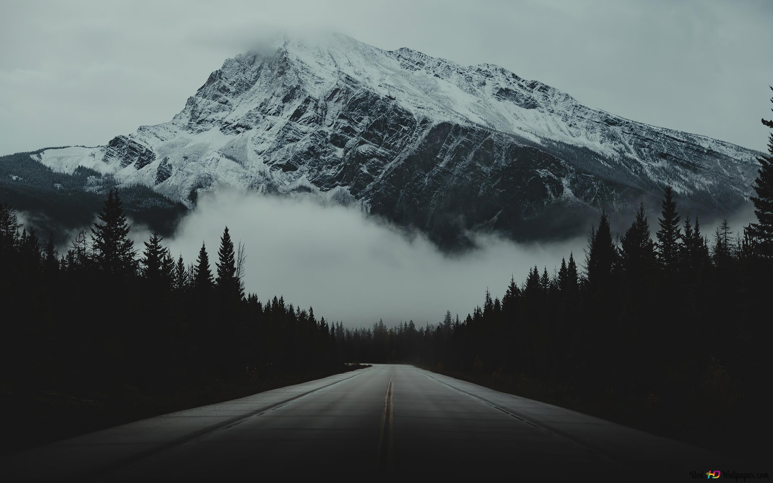 Foggy Road to Mountain 4K wallpaper download