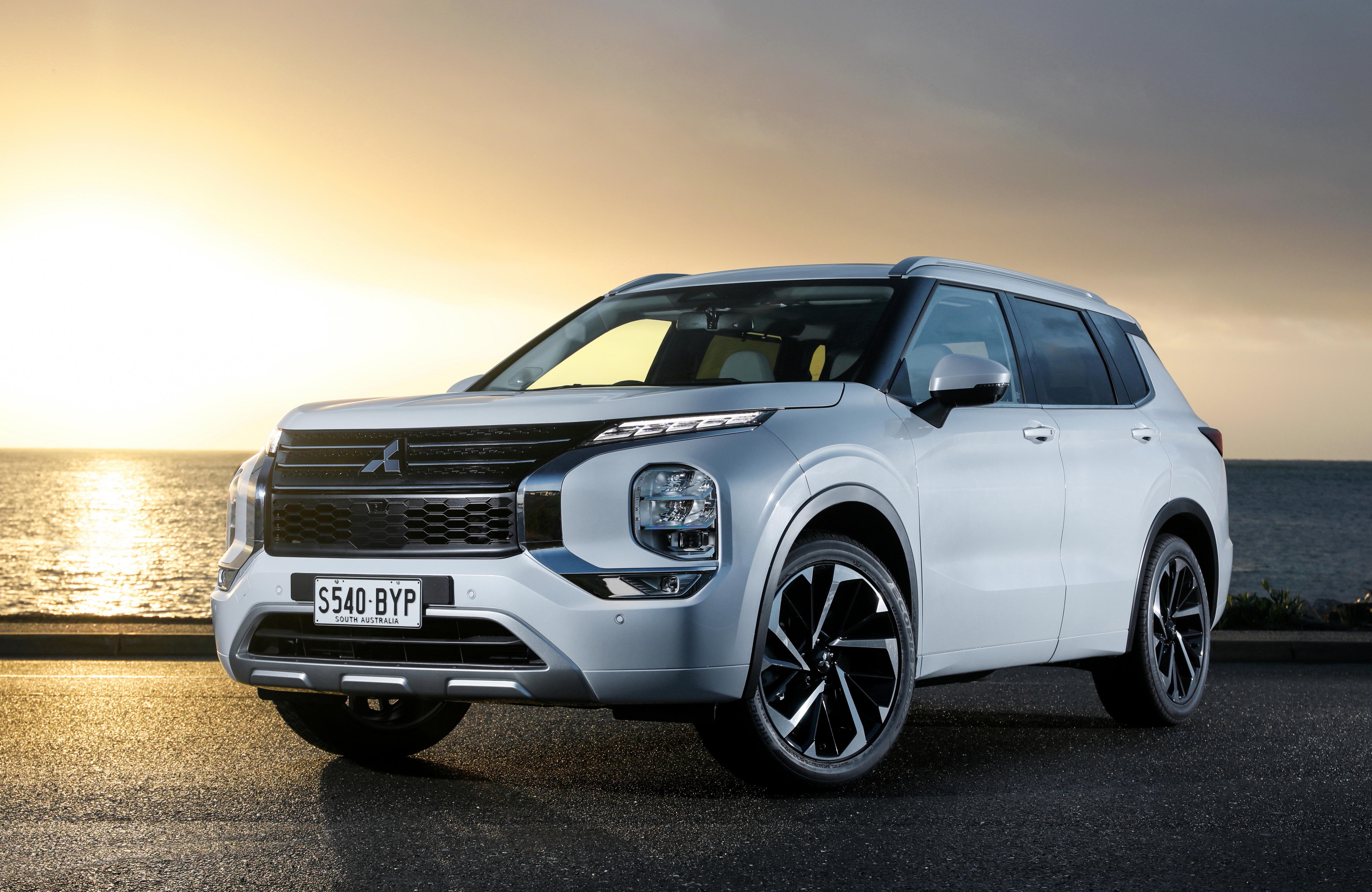 Mitsubishi Outlander 4k Ultra HD Wallpaper