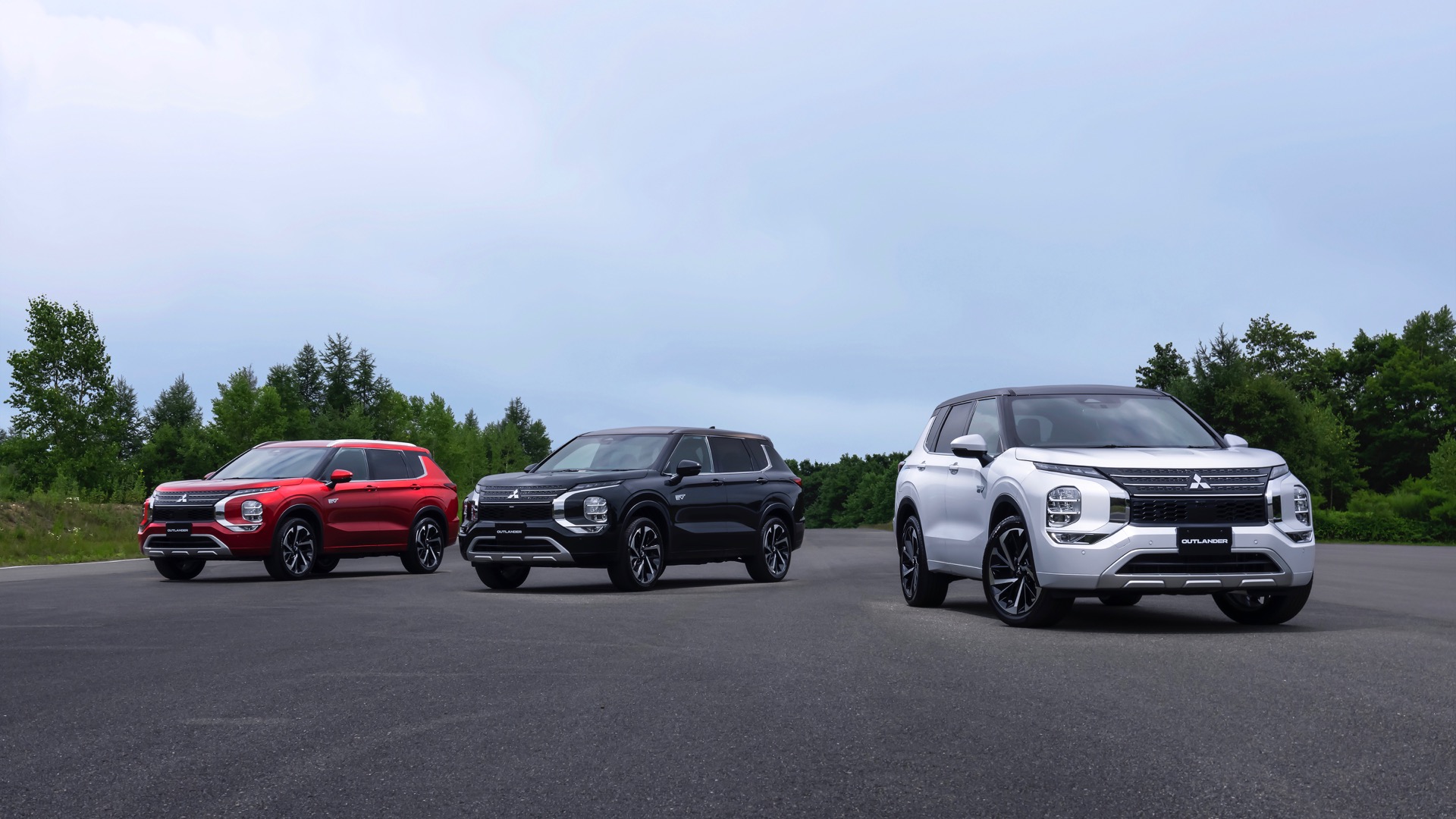 First Look At 2023 Mitsubishi Outlander Plug In Hybrid: More Terrain Modes, Much Improved Interior