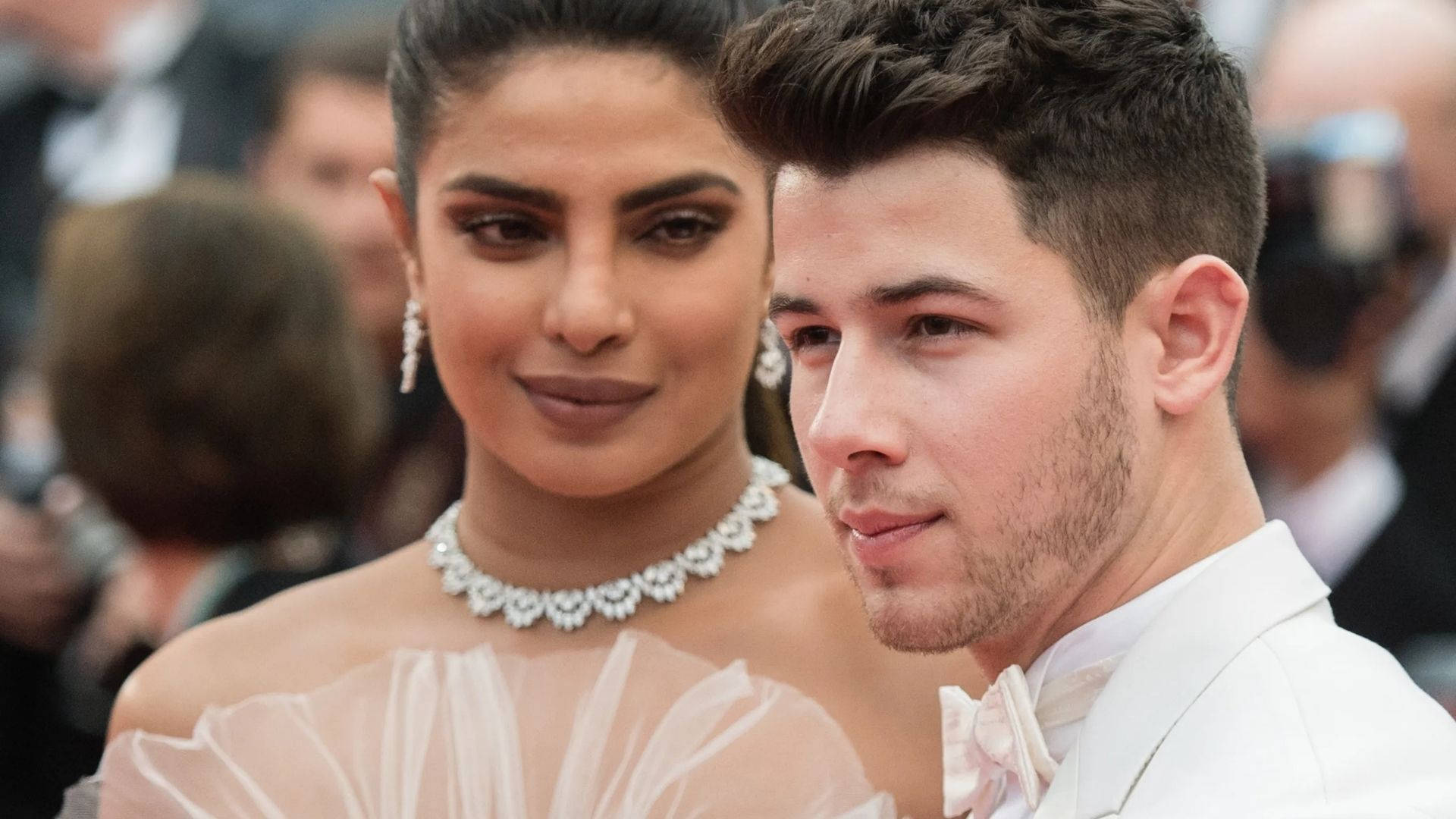 Download Nick Jonas Wife Priyanka Chopra Wallpaper