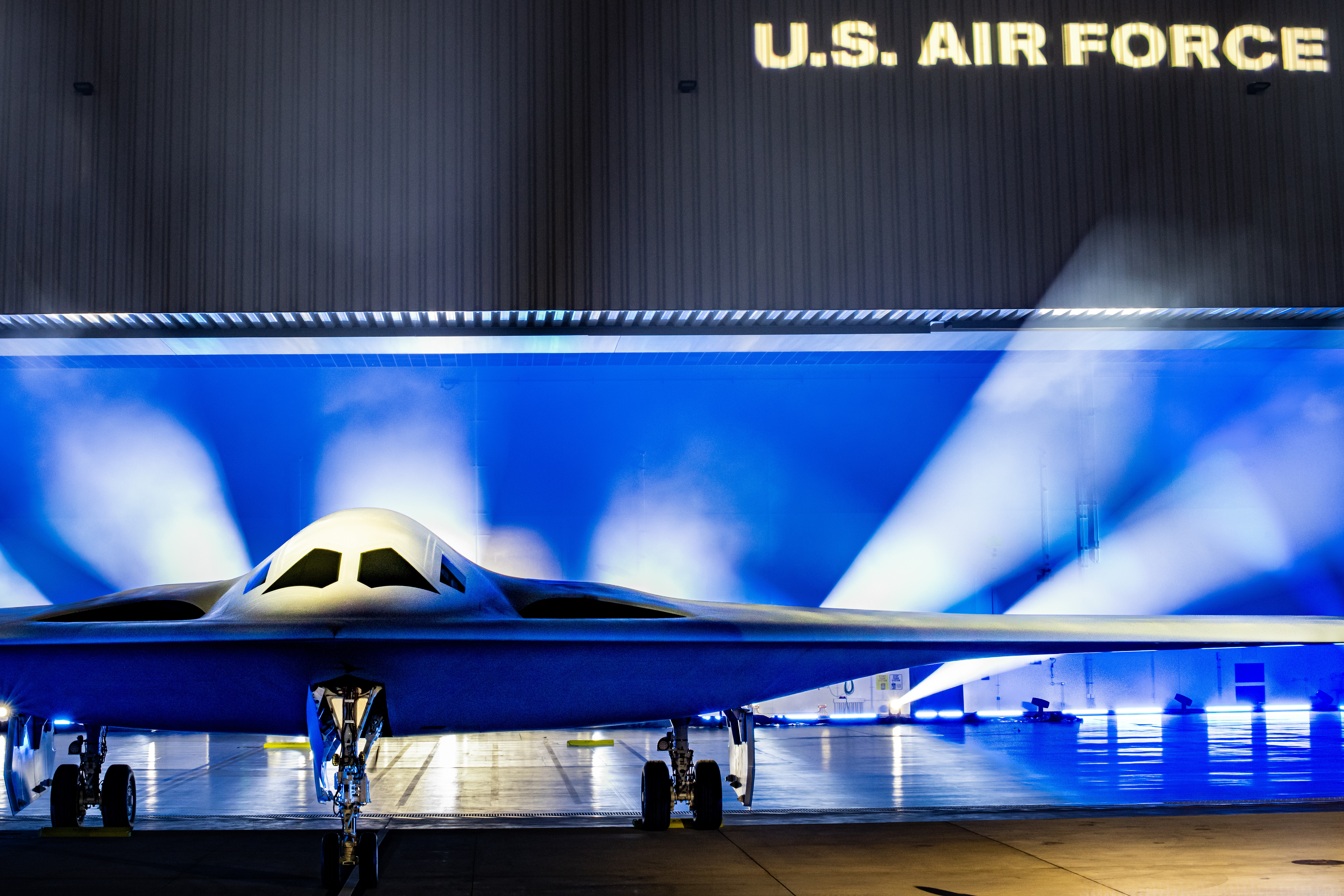 World Gets First Look At B 21 Raider > U.S. Department Of Defense > Defense Department News