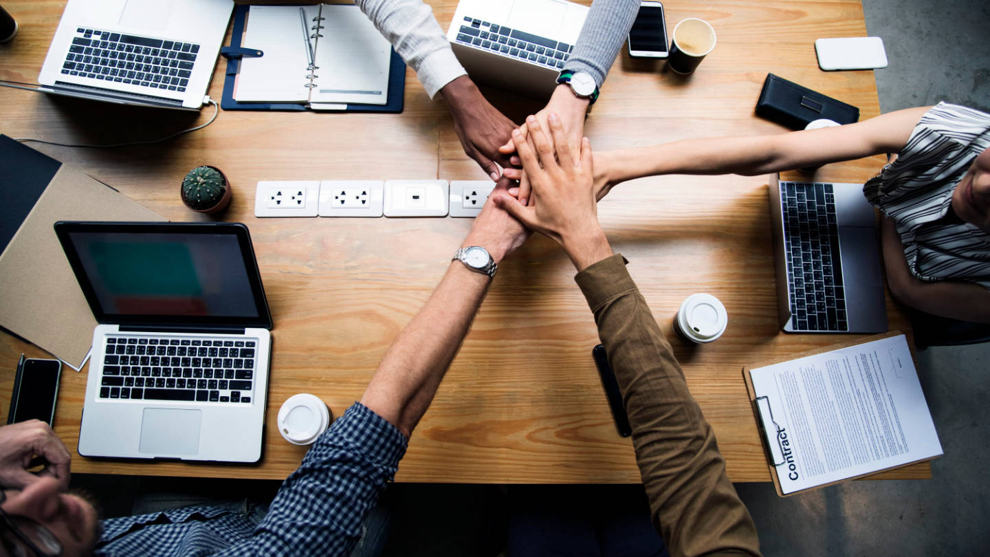 Download Office Team Meeting Wallpaper