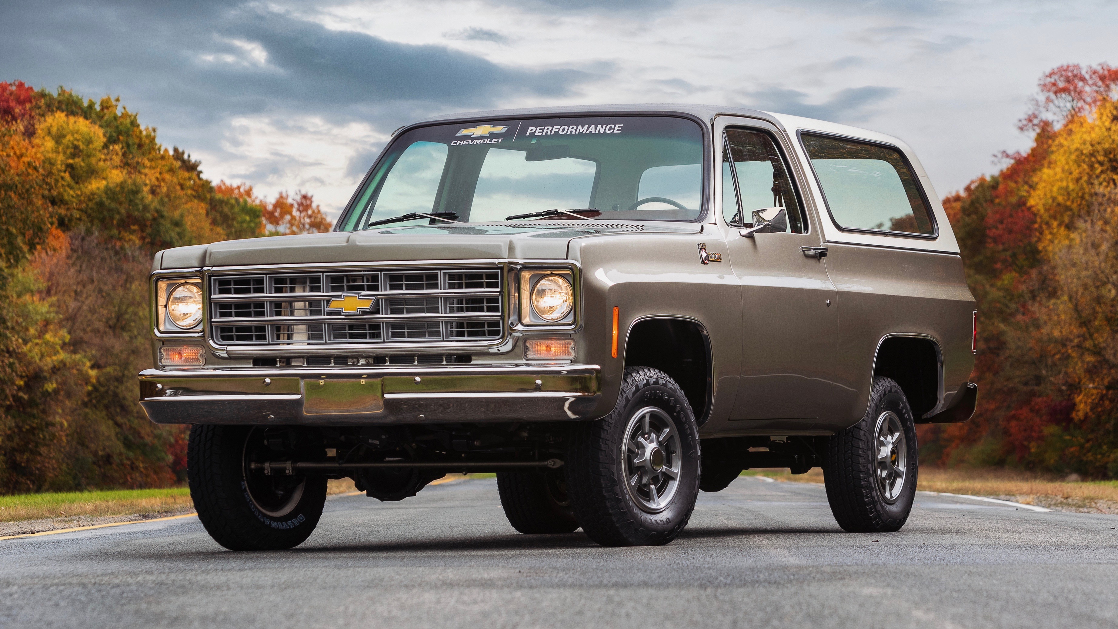 Chevrolet K5 Blazer E Photo Gallery
