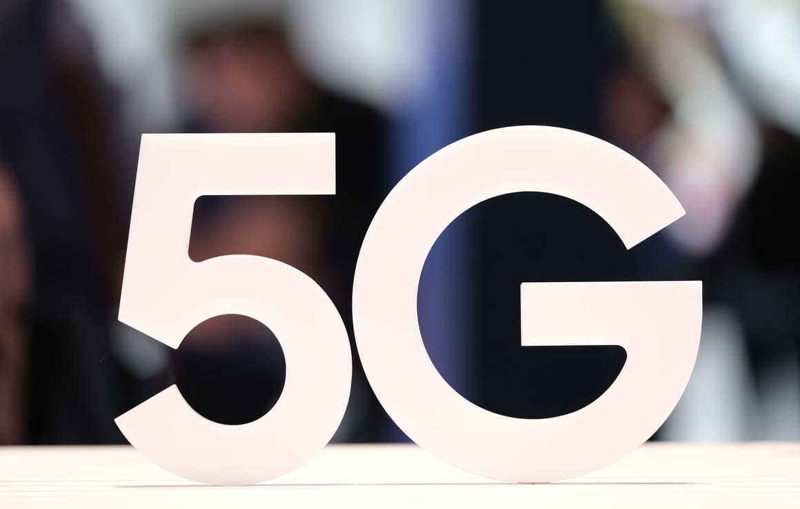 EU sounds alarm on foreign interference in 5G networks