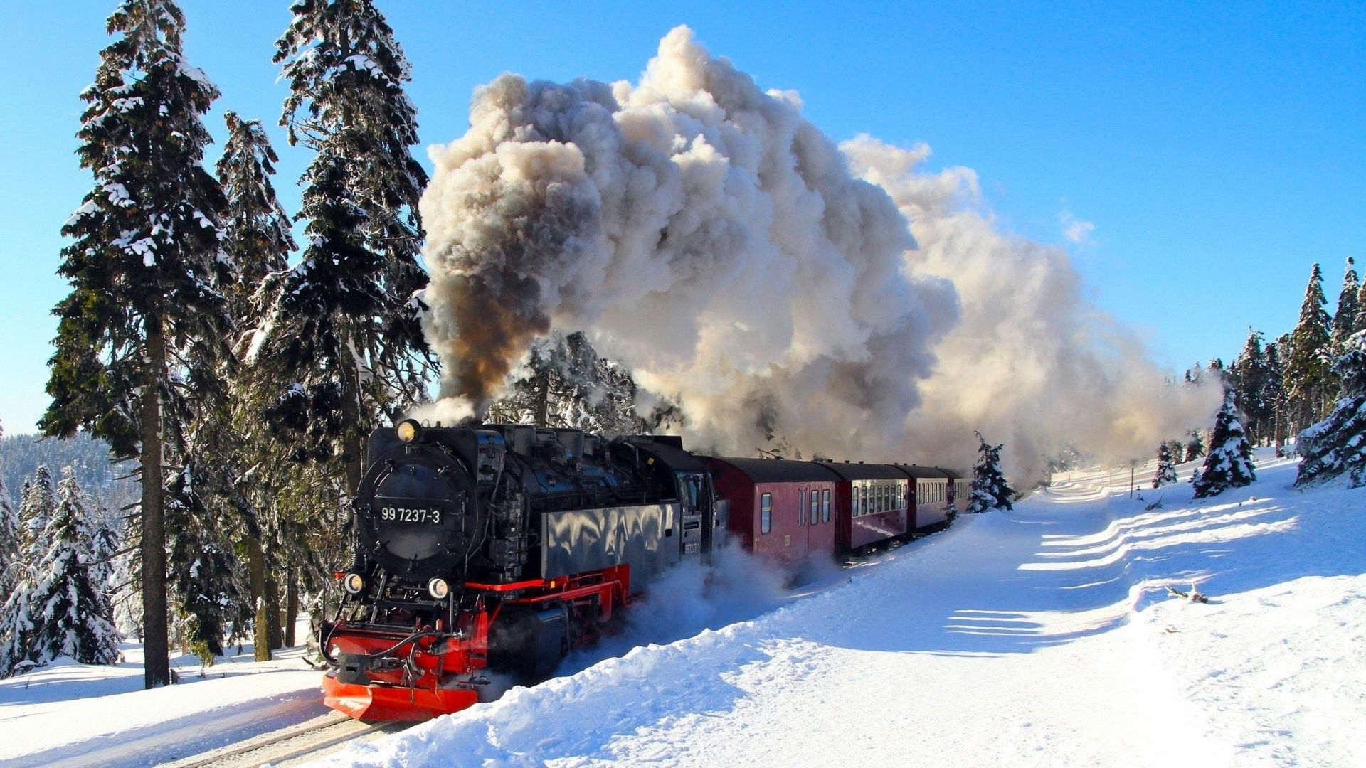 Nice Super Train in Winter Season HD Wallpaper. Поезд, Паровоз, Зимние каникулы