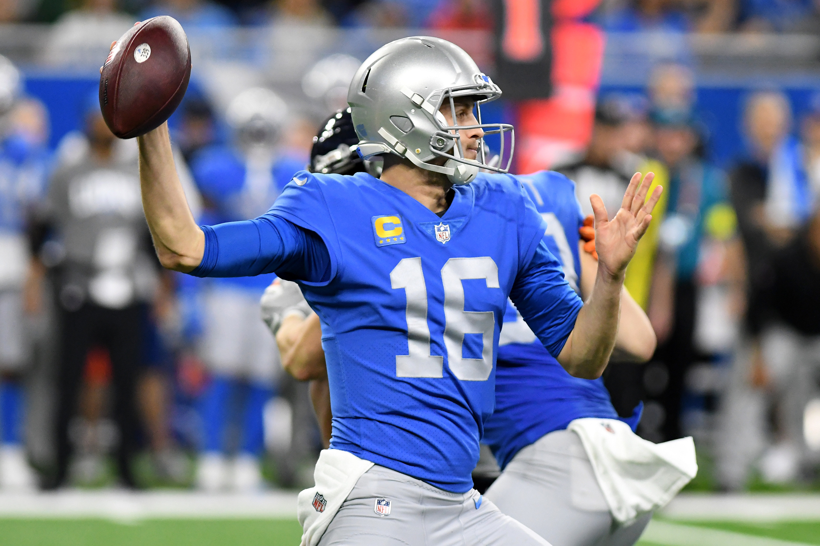What could a contract extension for Lions quarterback Jared Goff look like?