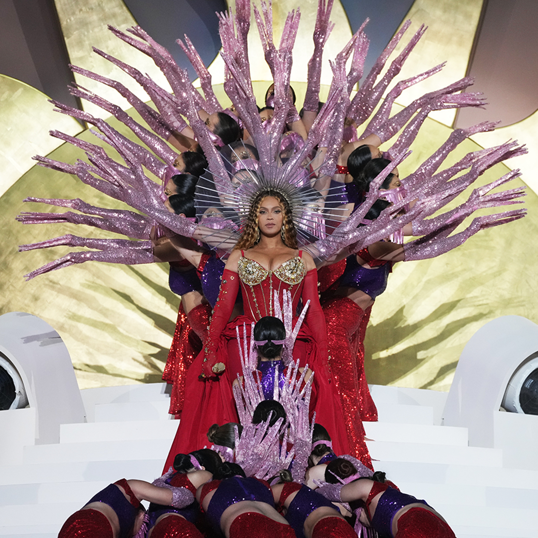 Beyonce's Dubai Performance Looked More Like A Royal Extravaganza