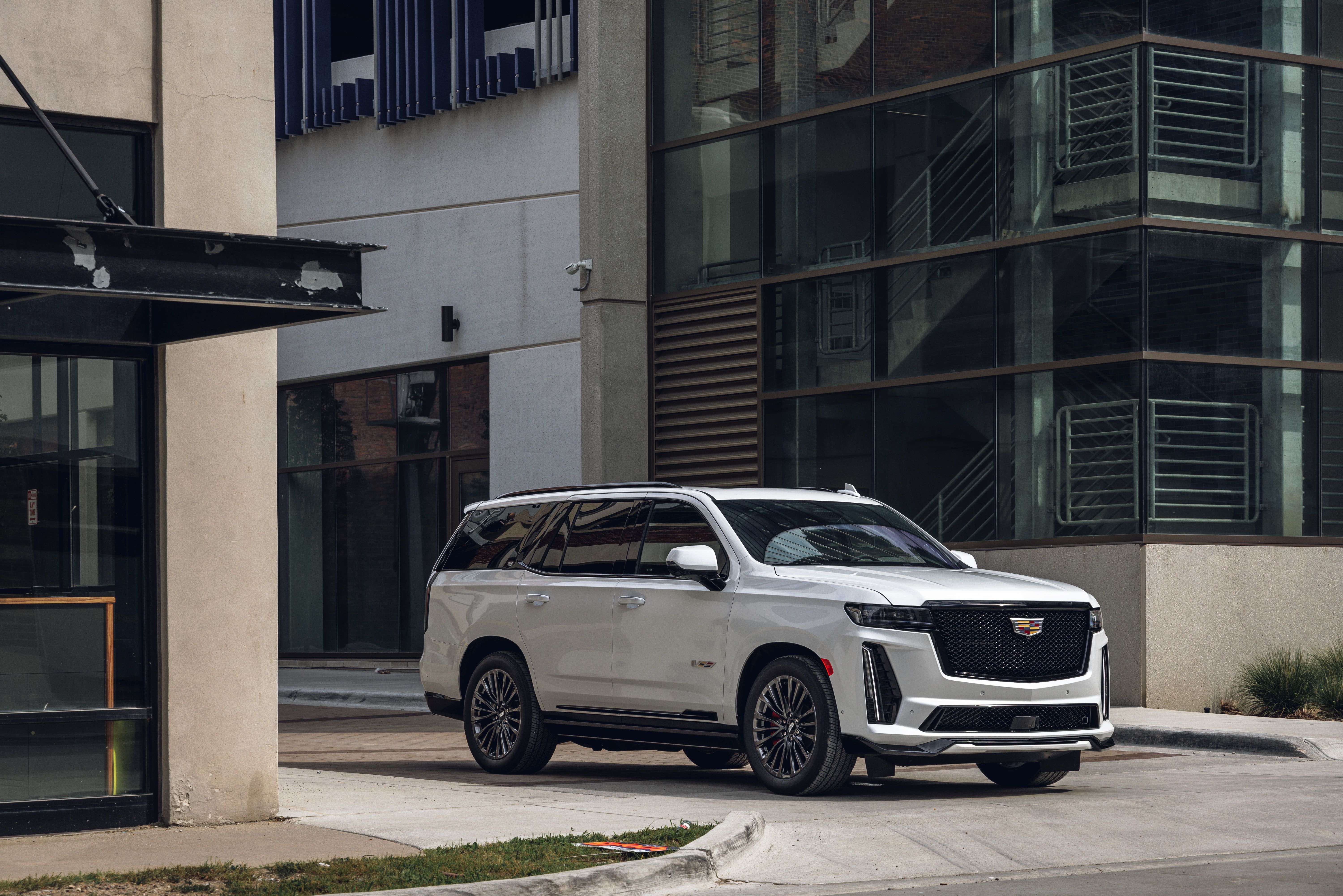 2023 Cadillac Escalade V Sports Aggressive Design In New Photo