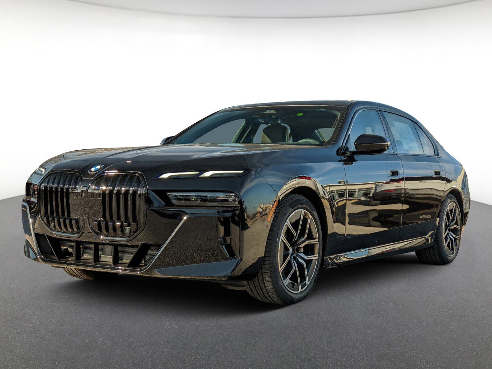 New 2023 BMW 7 Series 740i 4dr Car in Columbia #CM00227. Mills Automotive Group