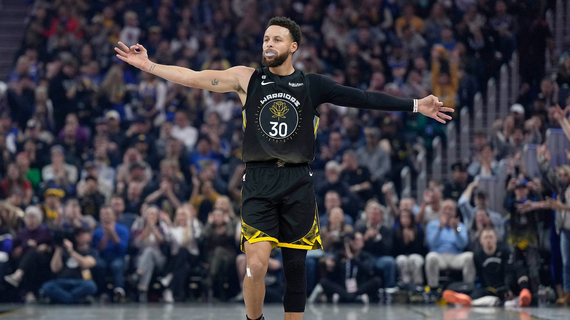 Warriors rue complacency in Curry's losing return, but Finals MVP 'felt like myself' in fourth quarter