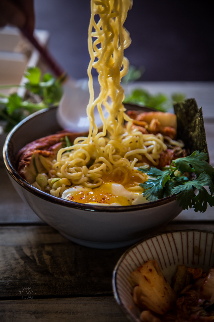Easy kimchi ramen
