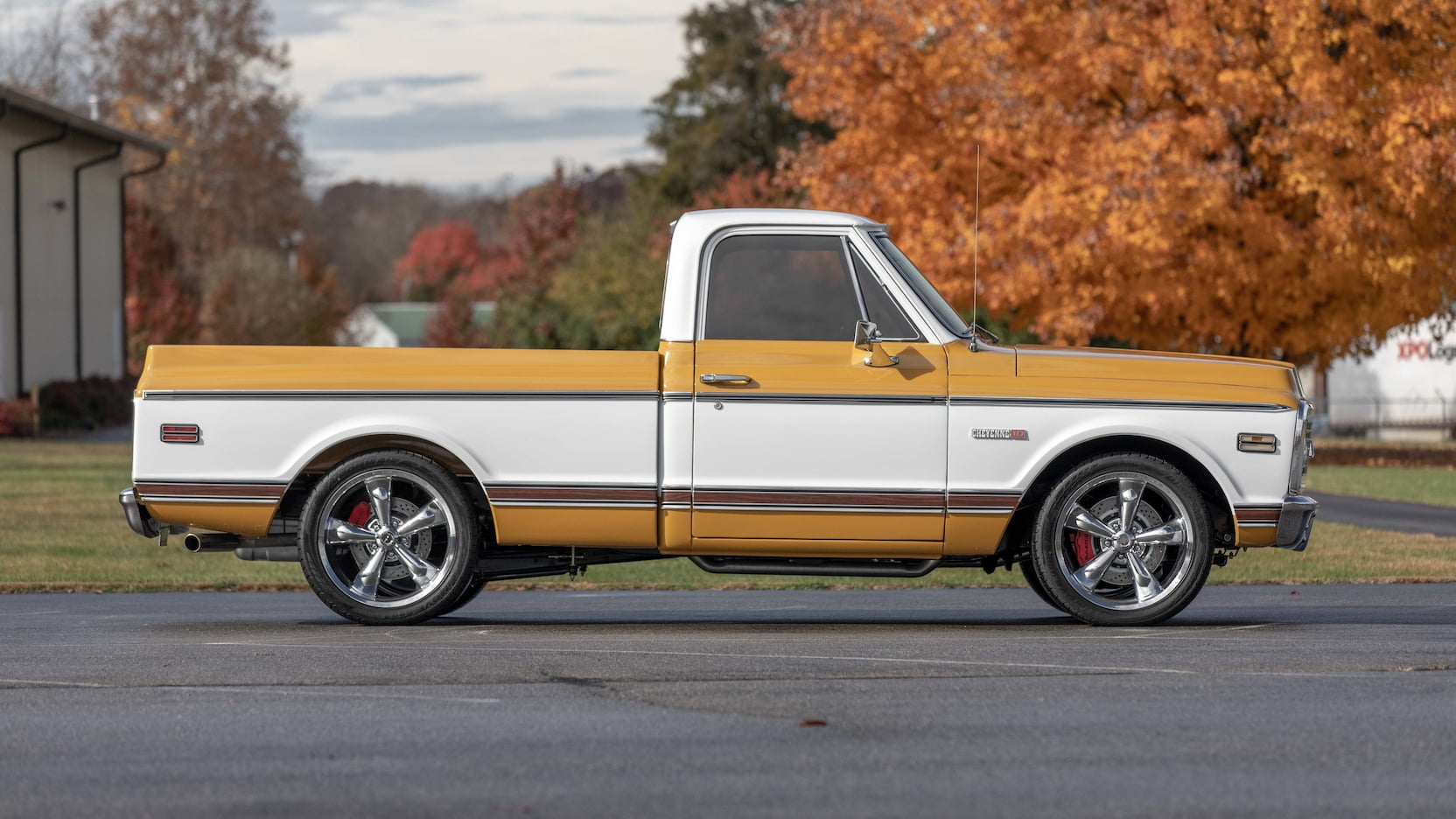 Chevrolet Cheyenne C10 Pickup. F108.8
