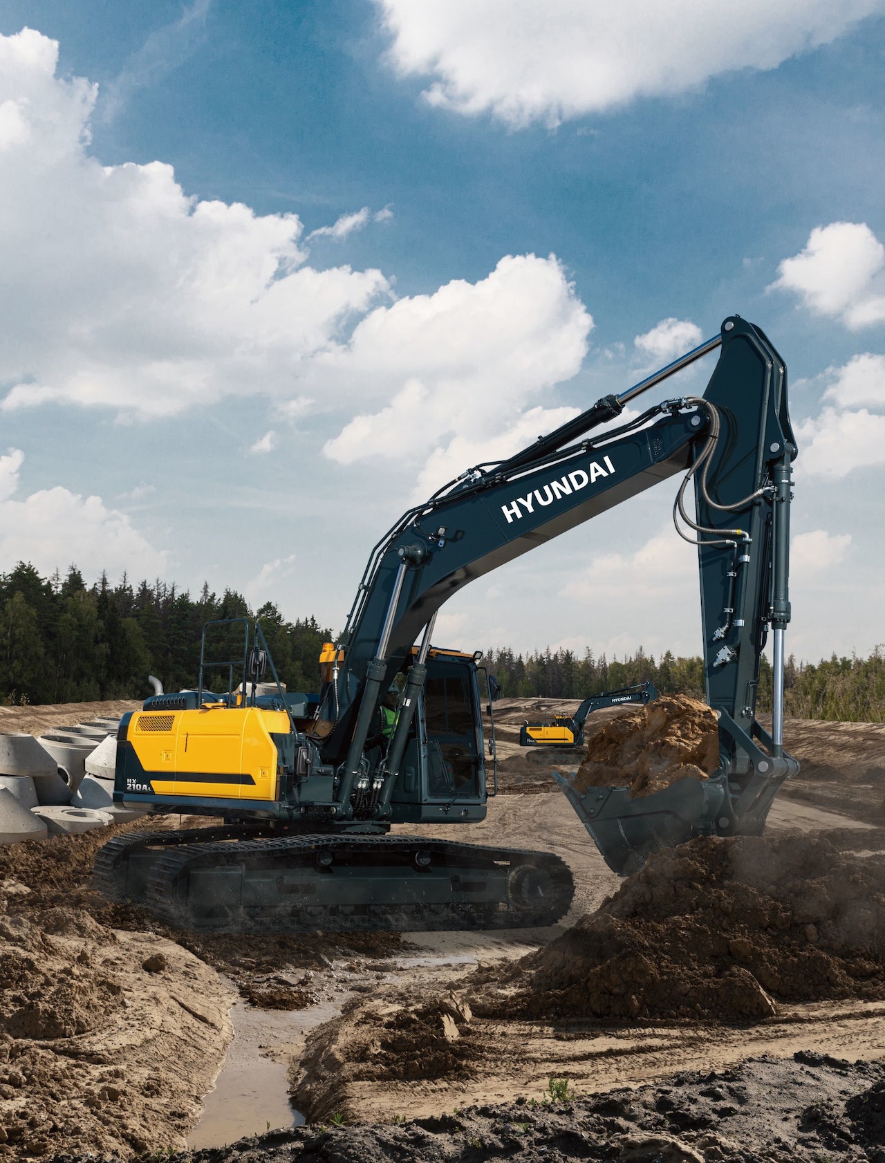 Hyundai Construction Equipment Releases Brand New Stage V Excavator. OEM Off Highway