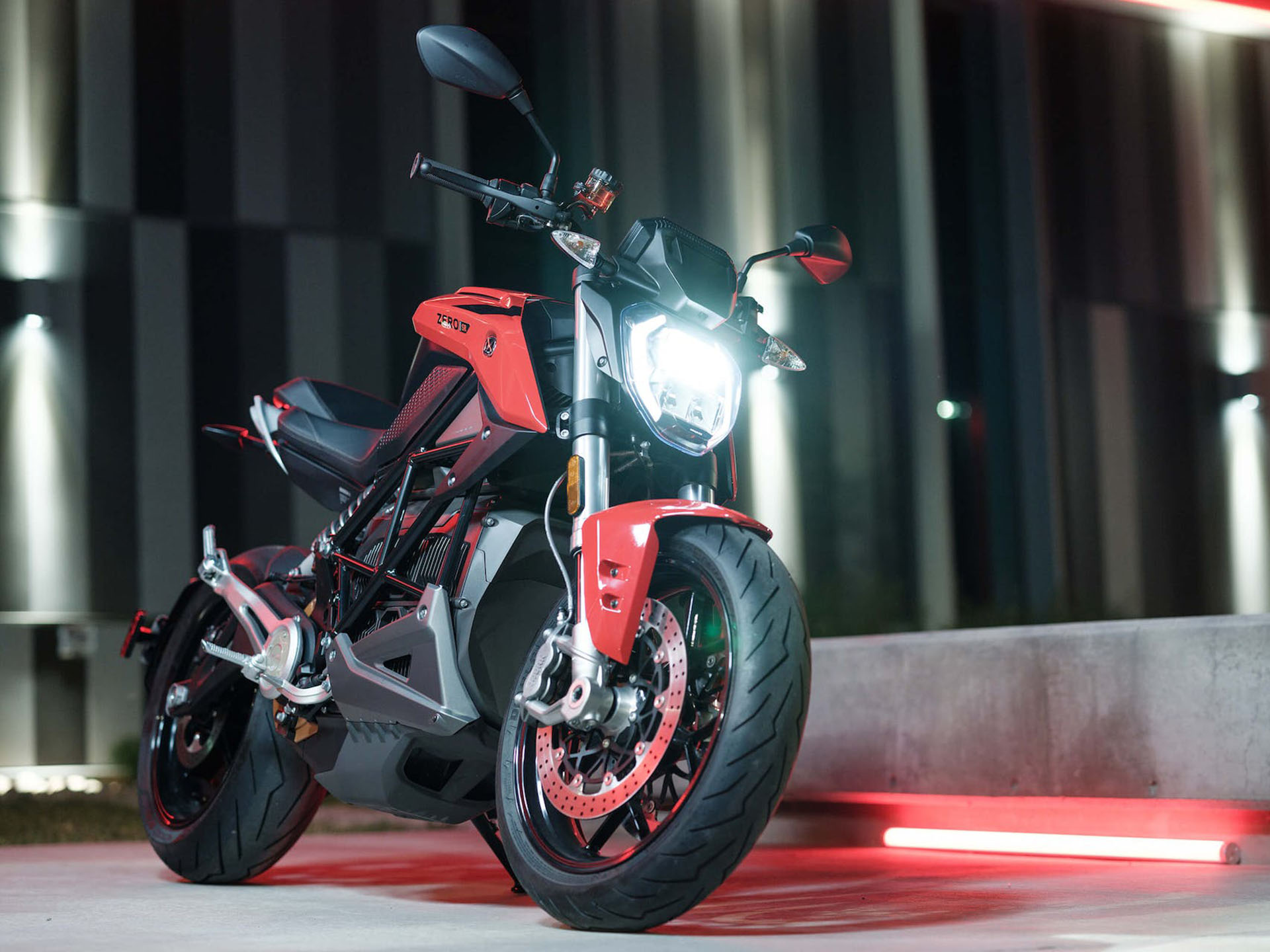 New 2023 Zero Motorcycles SR NA ZF15.6+, New Haven VT. Specs, Price, Photo. Thermal / Black