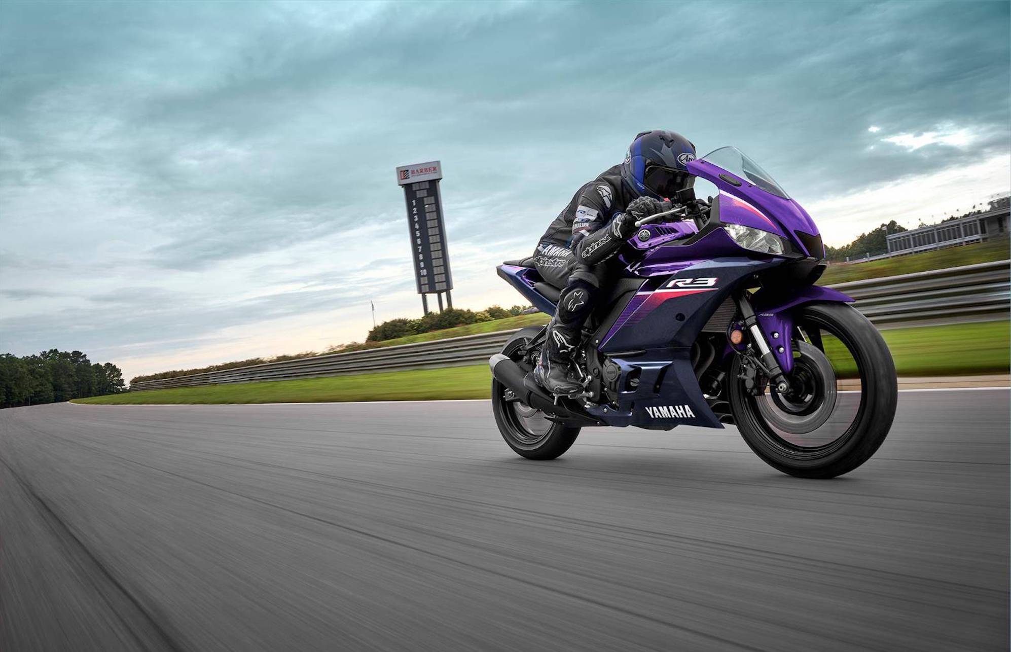 Yamaha Reveals New Colorways For Refreshed 2023 YZF R3 & YZF R7