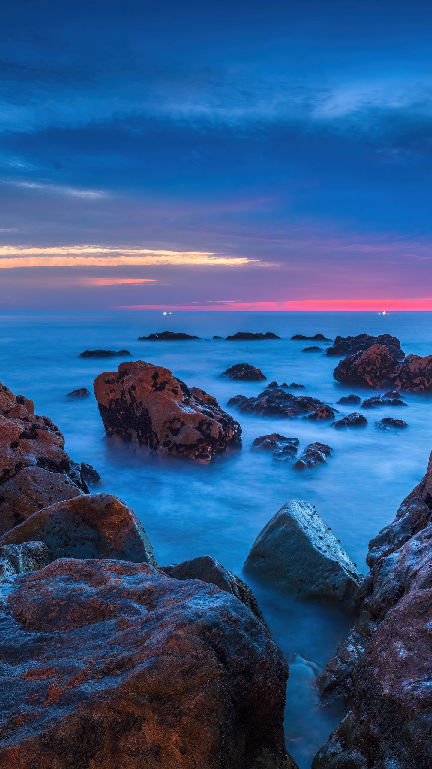 Beach Wallpaper 4K, Ocean, Sunset, Horizon, Nature