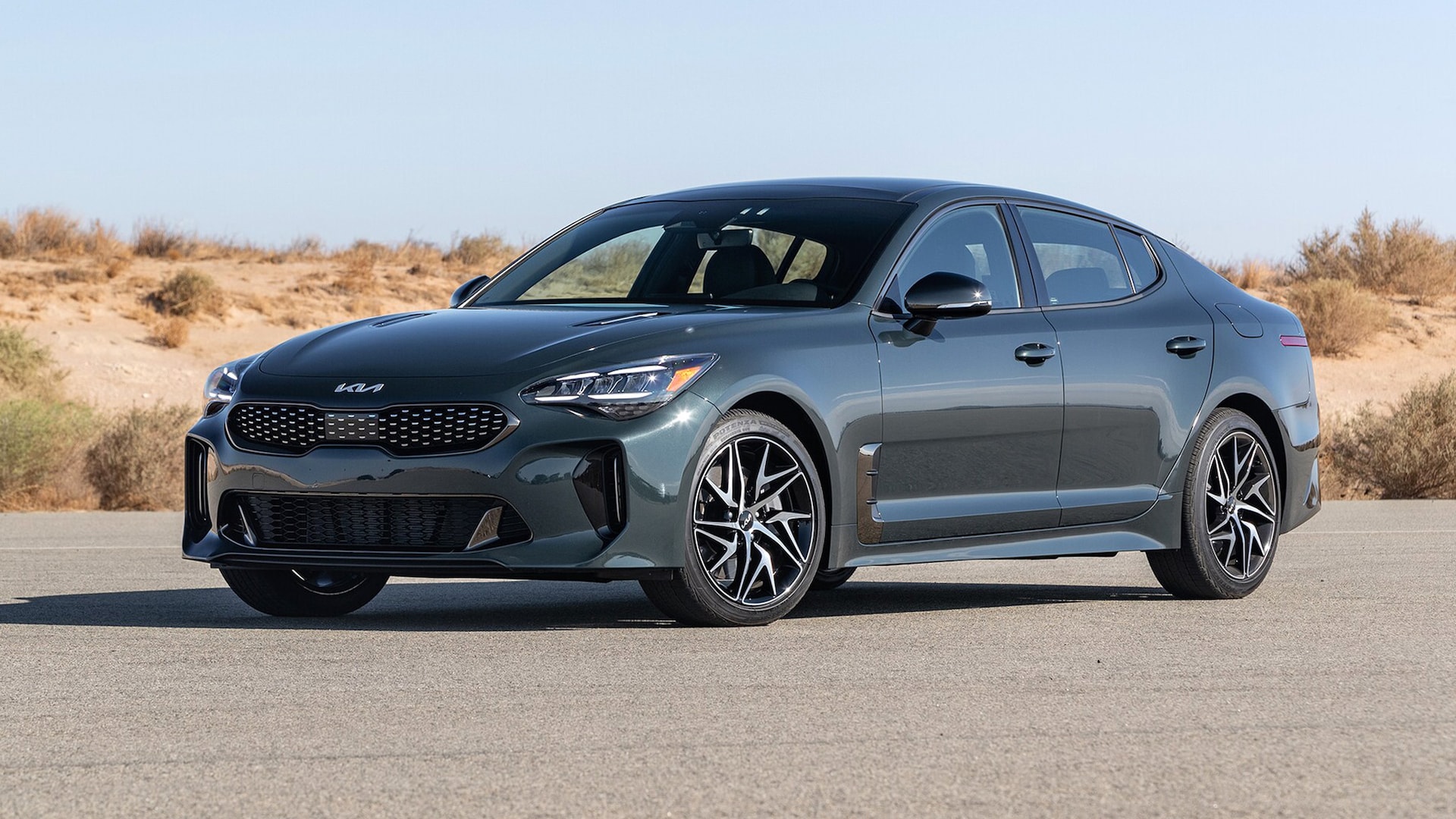 2023 Kia Stinger Buyer's Guide: Reviews, Specs, Comparisons