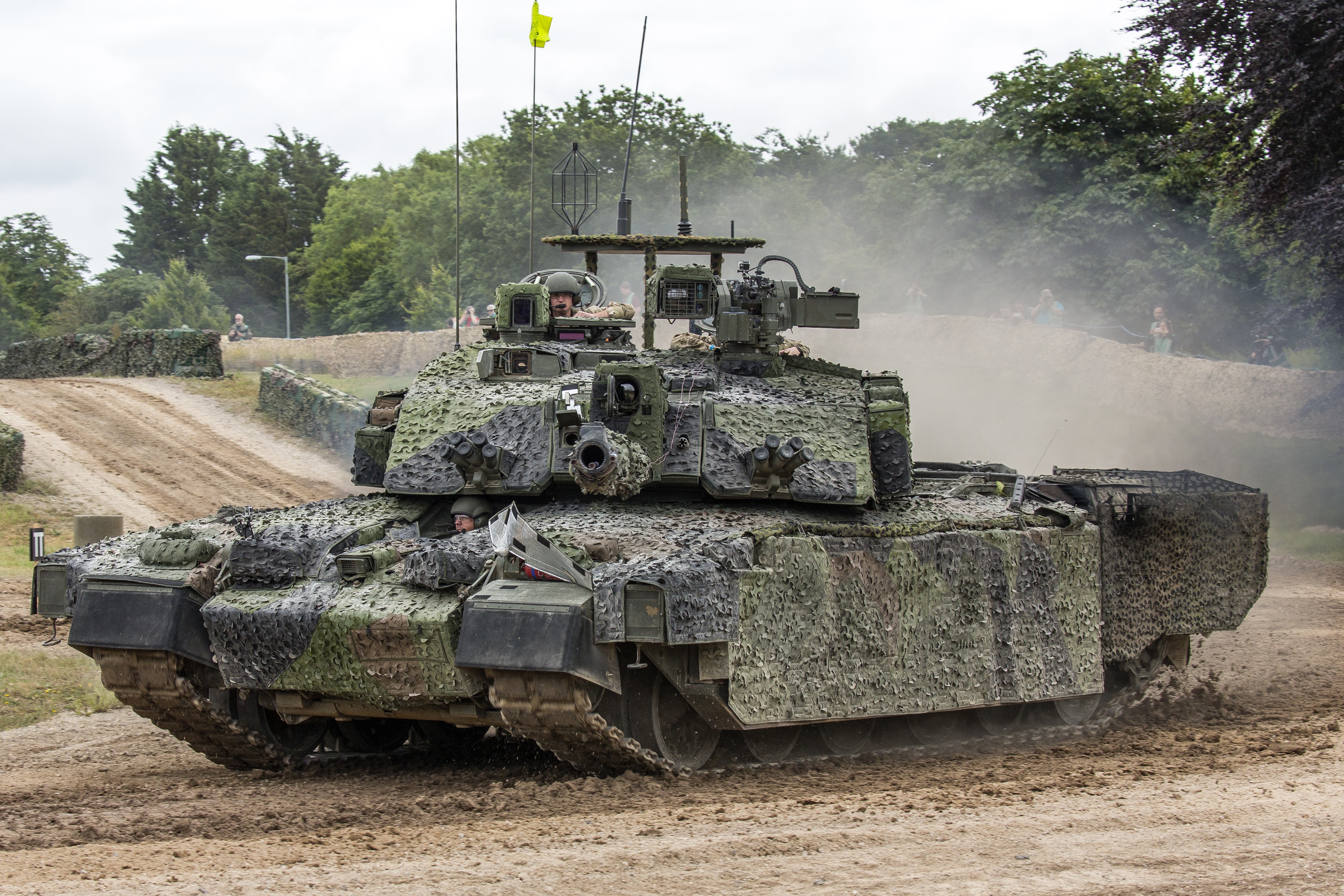 British Tank Challenger 2: Unique Features, Capabilities and Specifications