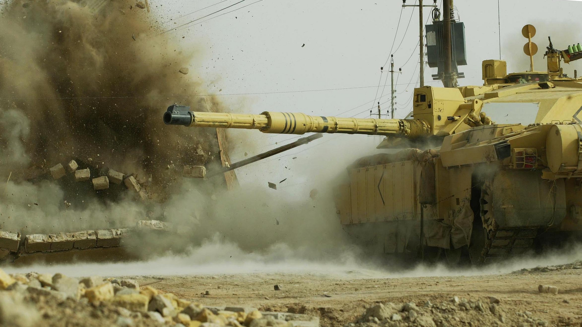 Challenger 2 tank firing image of the World all Military Fans Group
