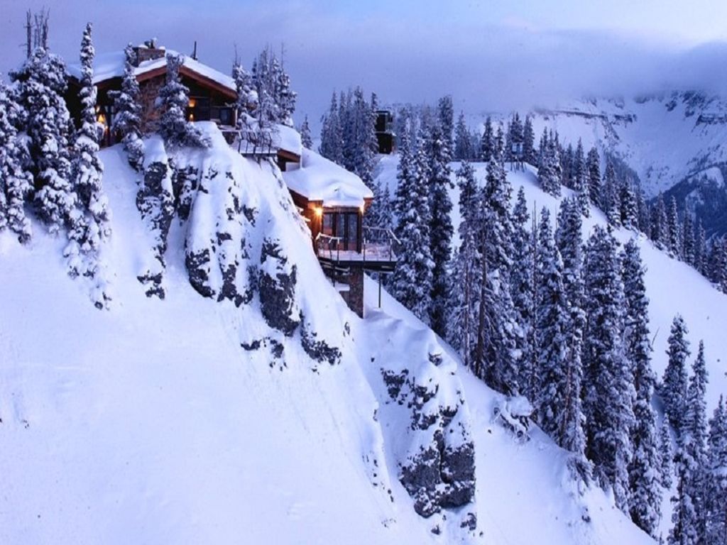 Romantic Winter Cabin Getaways for Two: 2022 Vacation Ideas. Winter cabin, Getaway cabins, Winter hiking