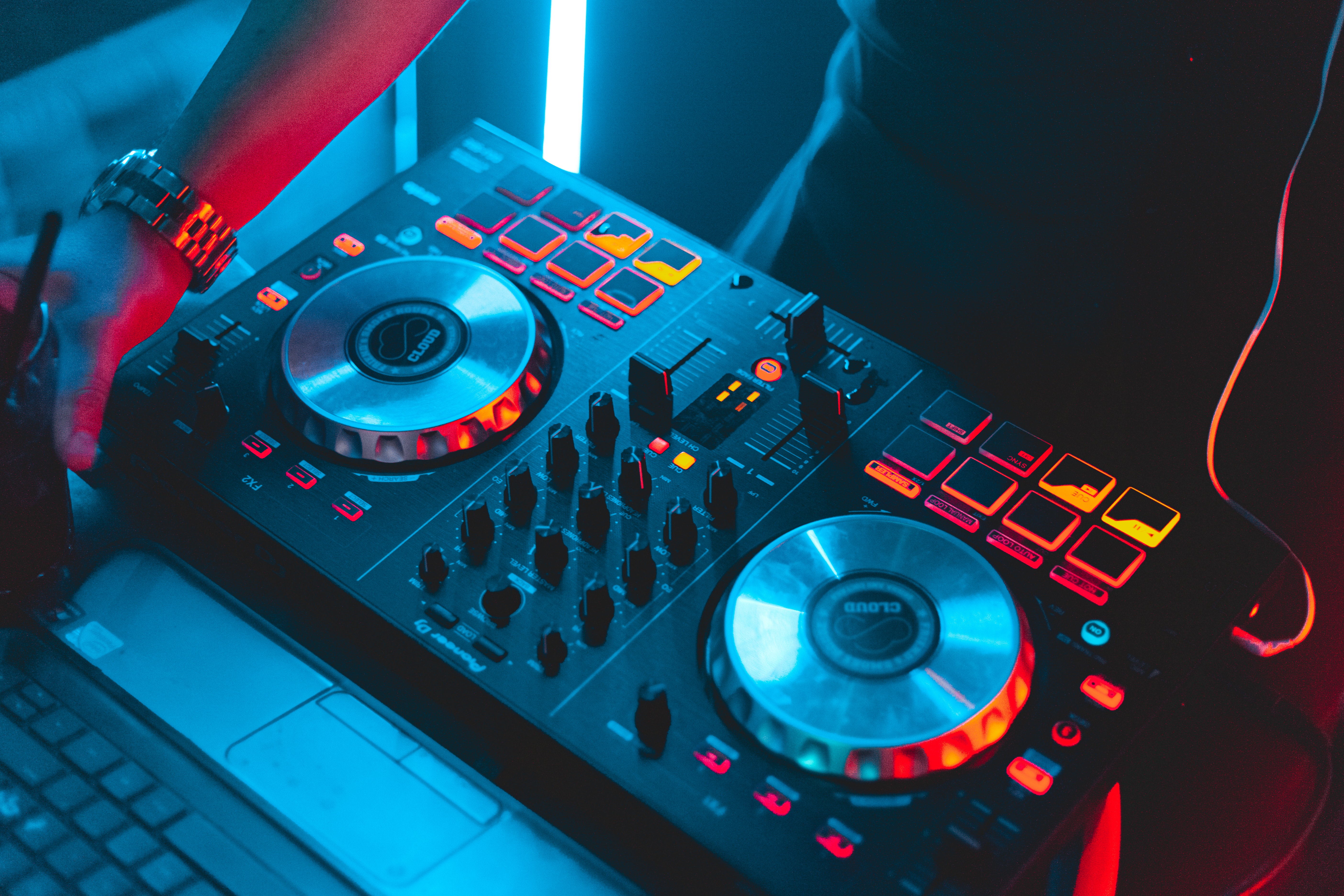 Dj Controller Photo, Download The BEST Free Dj Controller & HD Image