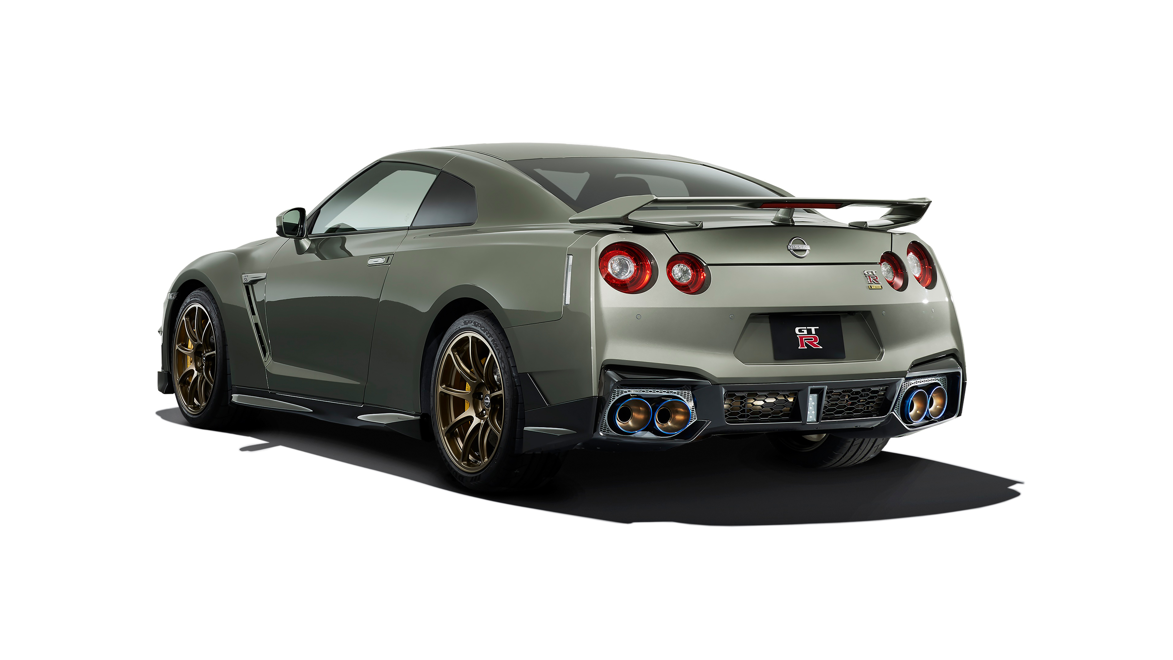 Nissan GT R Premium Edition T Spec 2023 4K 2 Wallpaper Car Wallpaper