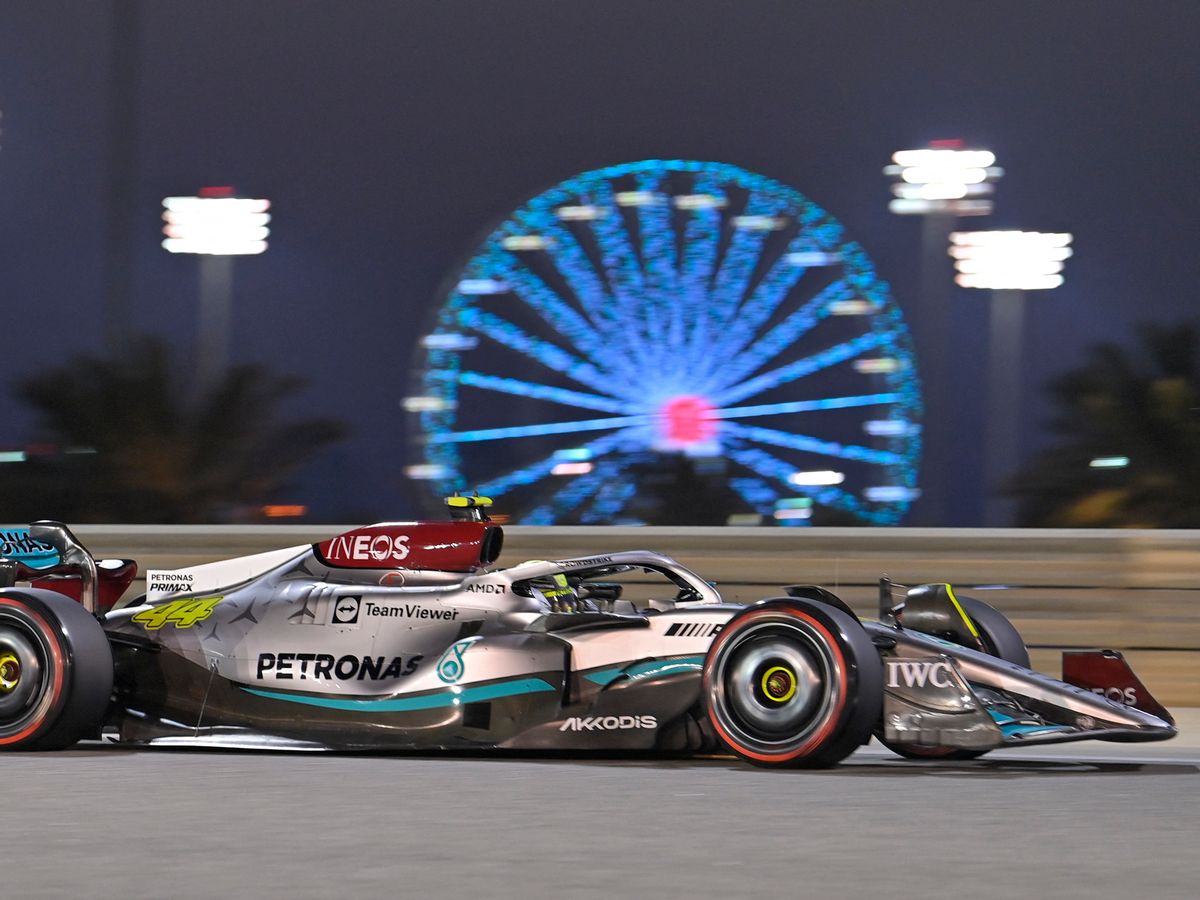 Lewis Hamilton sends F1 rivals message after Bahrain GP qualifying woes for Mercedes