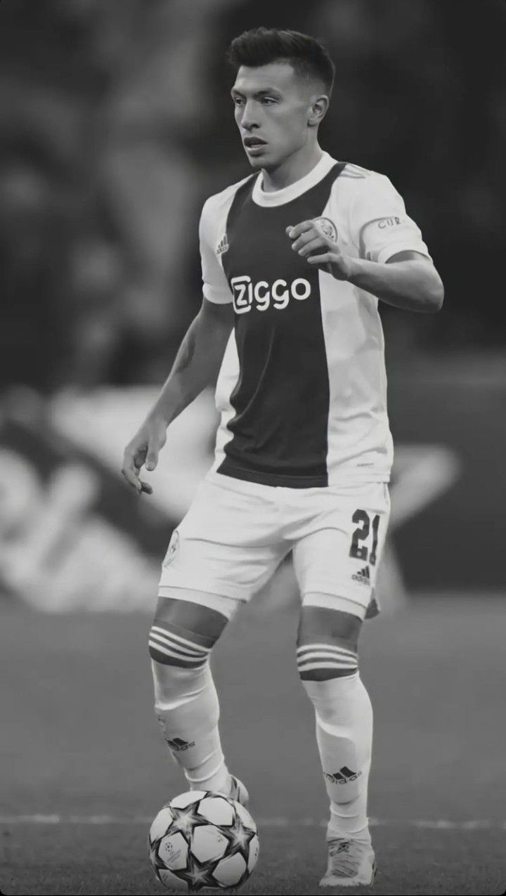 Lisandro Martinez Wallpaper