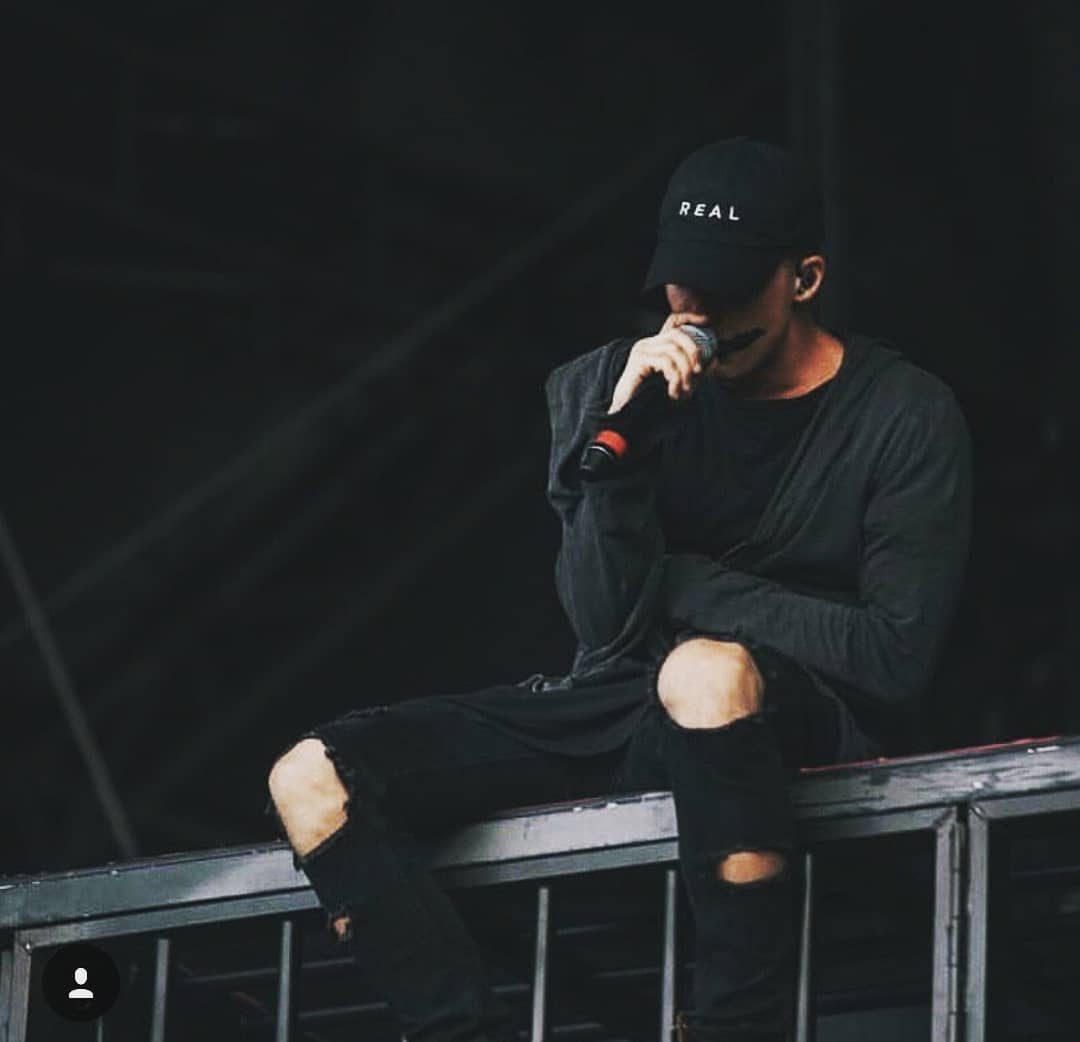 NF Rapper Wallpaper HD