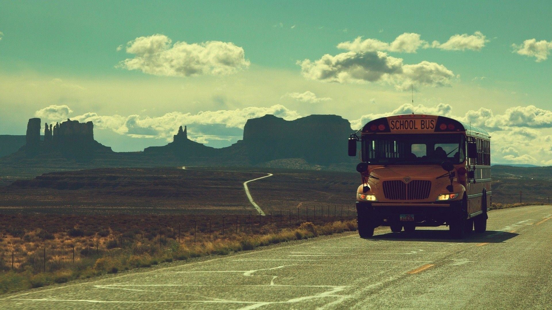 School Bus Wallpaper