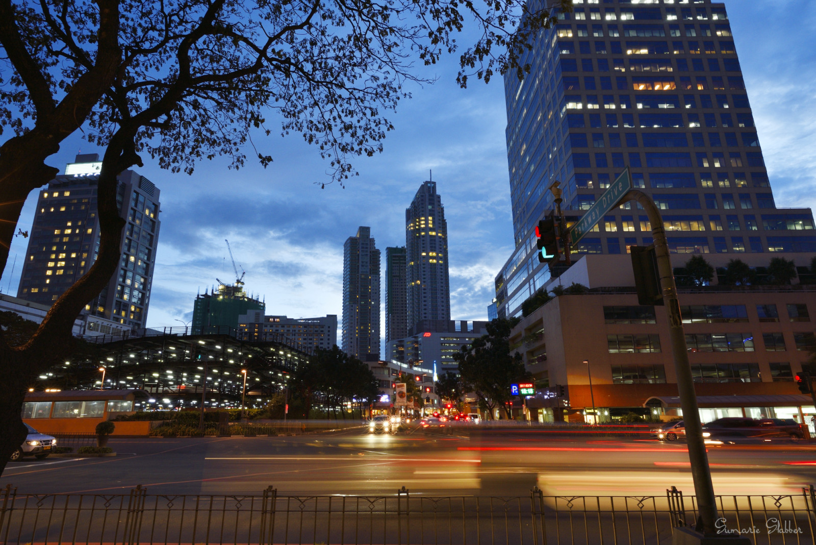 Wallpaper, nightphotography, city, lightstreams, sumarieslabber, Manila, Philippines, buildings, architecture, bluehour, street, makati, cars, longexposure, lights 2000x1335