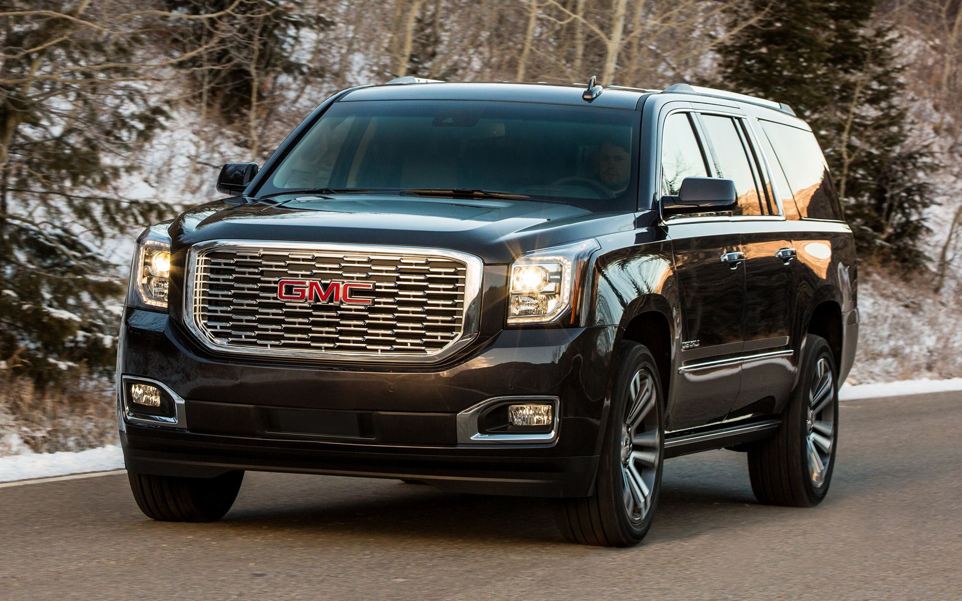 GMC Yukon Wallpaper