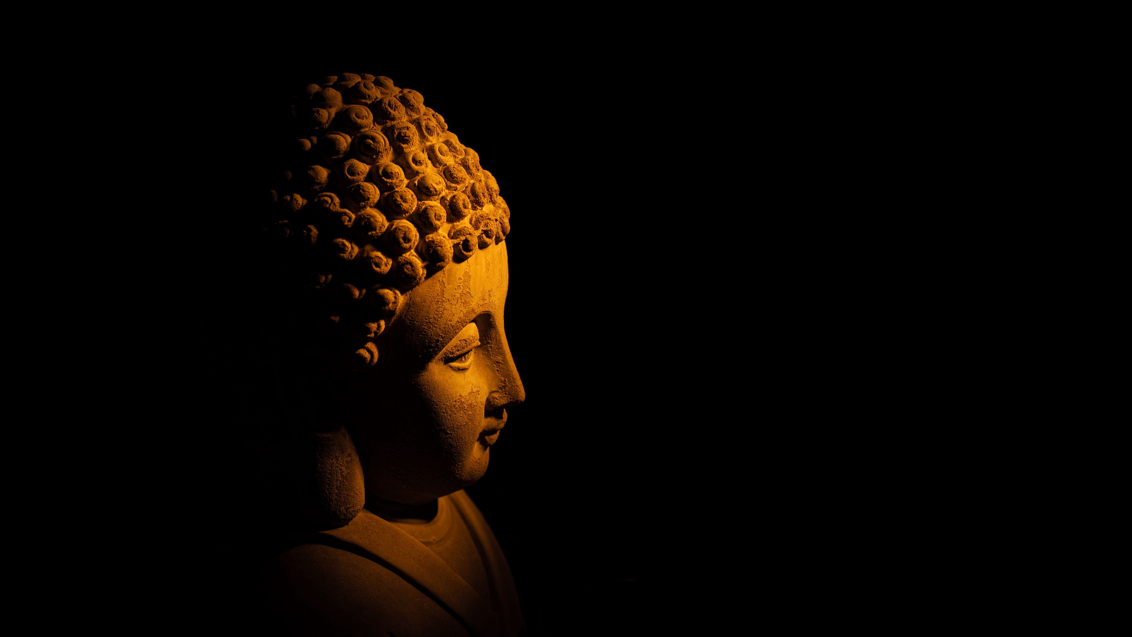 Wallpaper / buddha, statue, dark, 4k free download