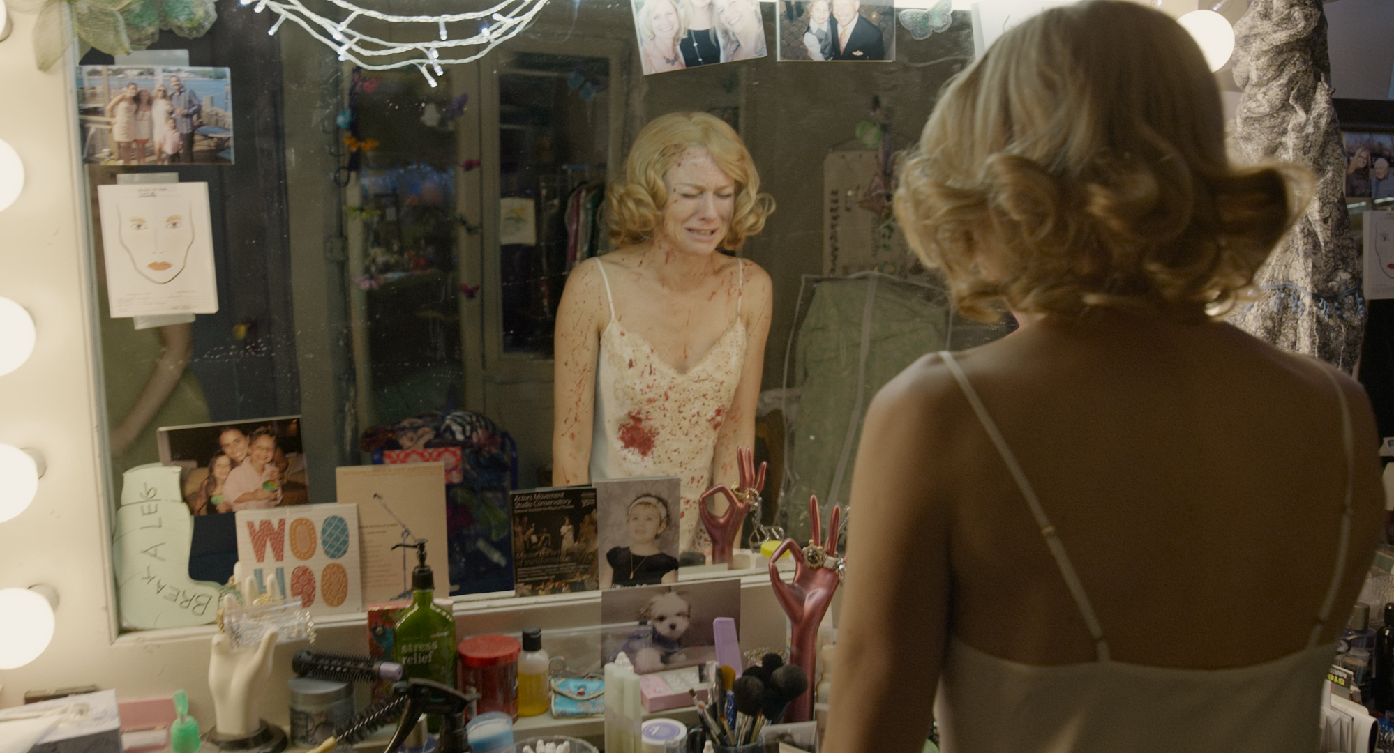 Amy Ryan HD Wallpaper and Background