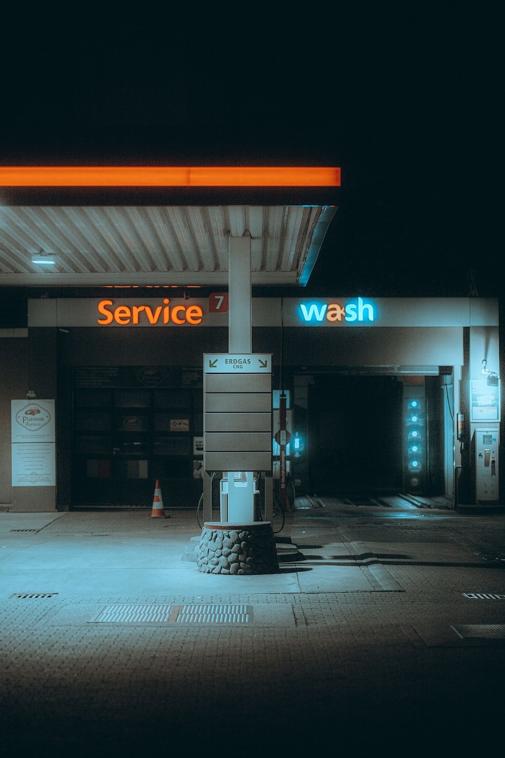 Gas Station Night Picture. Download Free Image