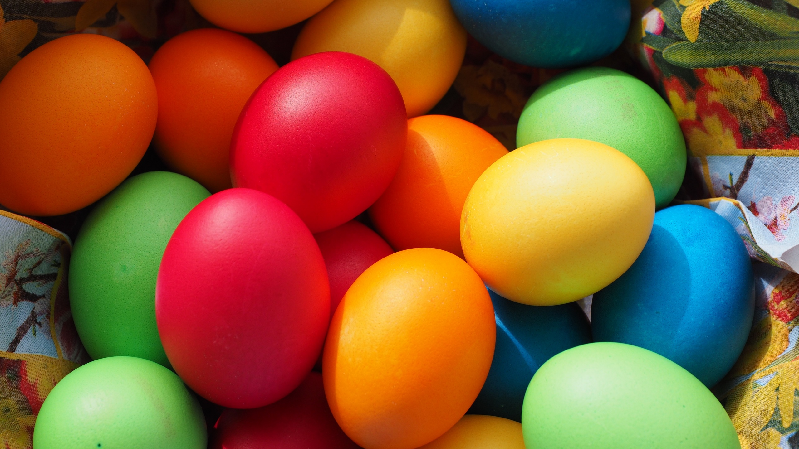 Easter eggs Wallpaper 4K, Colorful eggs, Celebrations