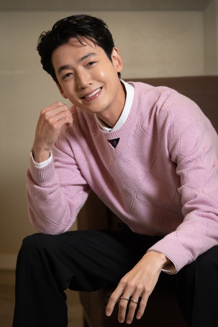 &;Apkkoojeong&; Jung Kyung Ho I Ate A Lot Of &;♥ Soo Young&; So I Liked It. Marriage Comes When It&;s Time [Interview ①] < Movie < Entertainment < 기사본문
